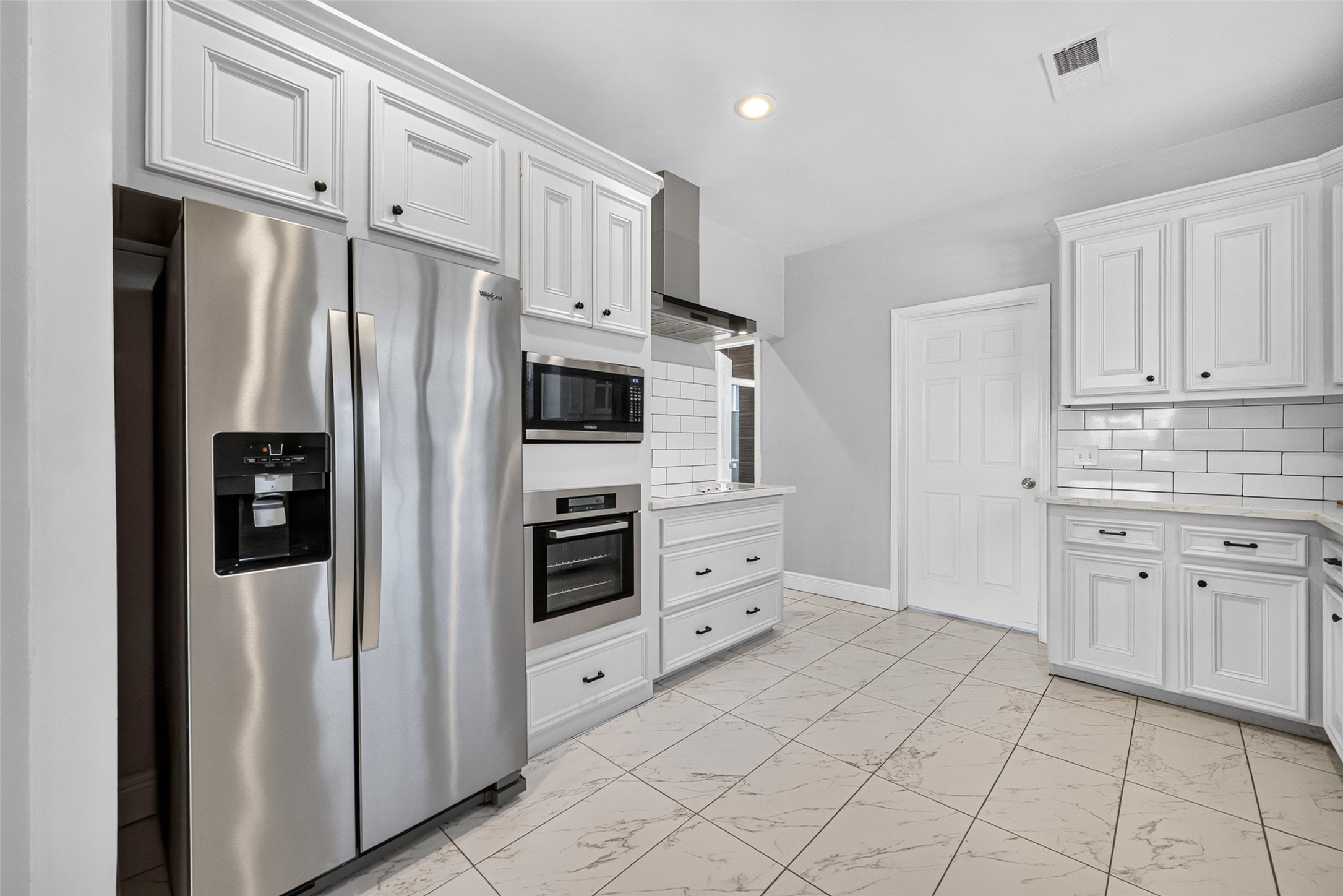 4401 Hain Street Property Photo 11