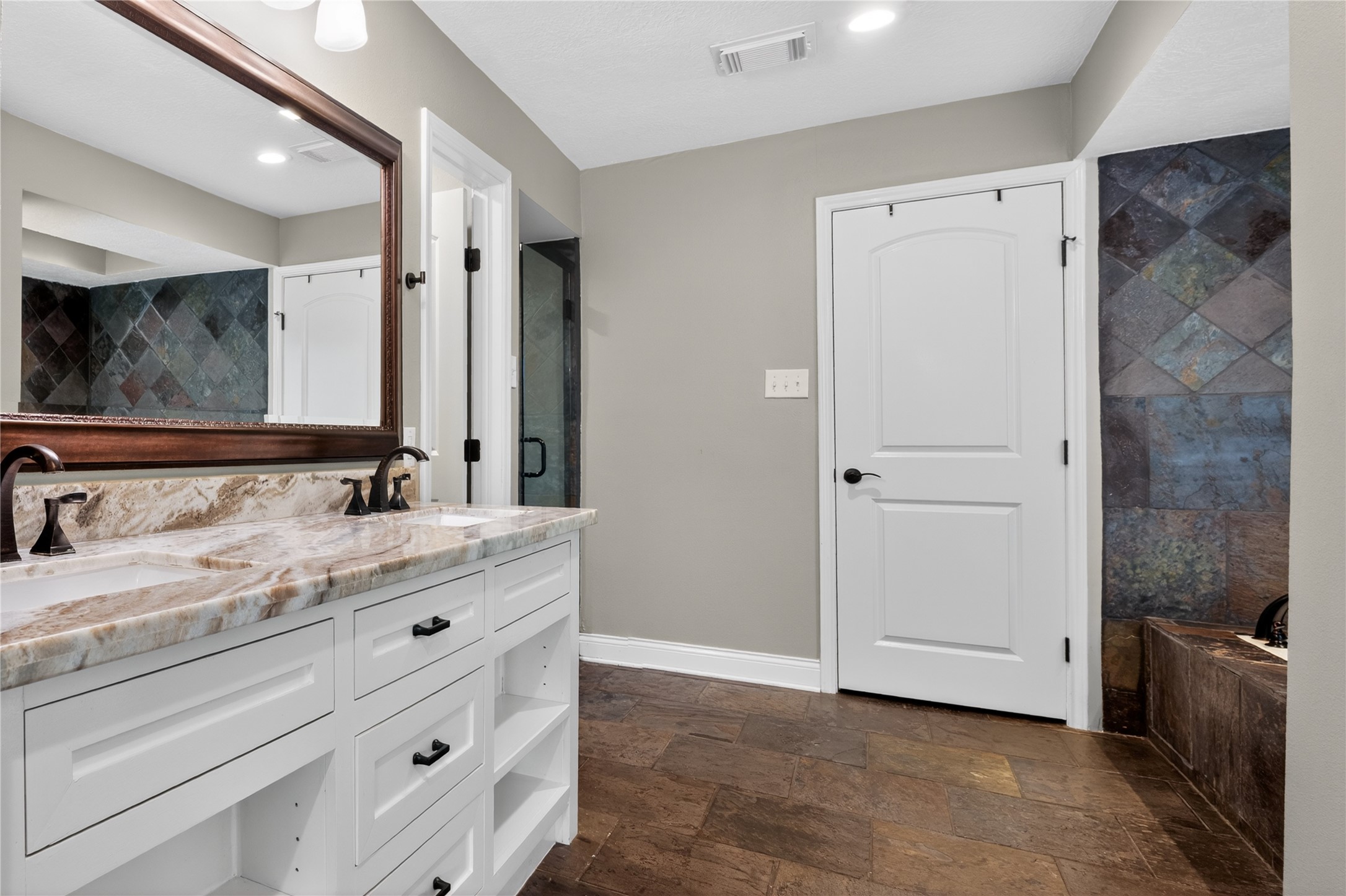 14810 Bluffridge Circle Property Photo 24