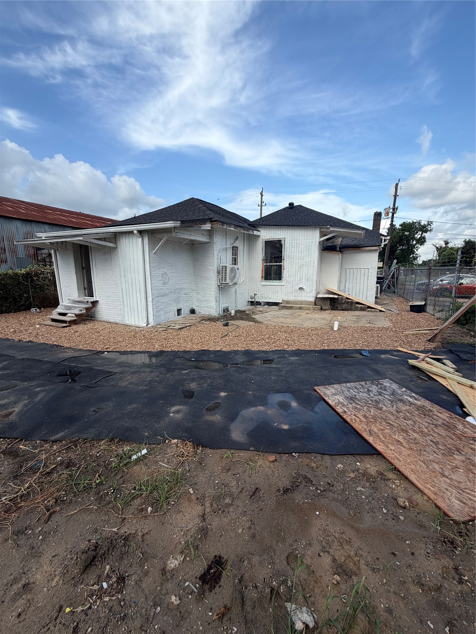304 Lockwood Drive Property Photo 16