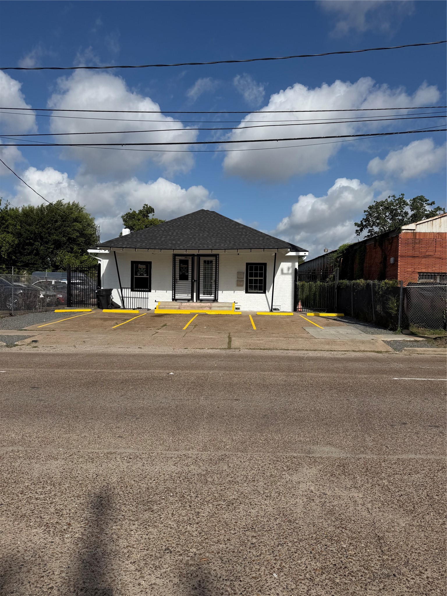 304 Lockwood Drive Property Photo 34