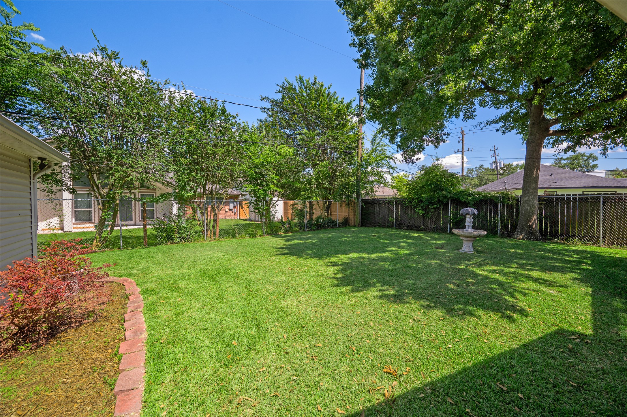 1906 Spillers Lane Property Photo 34