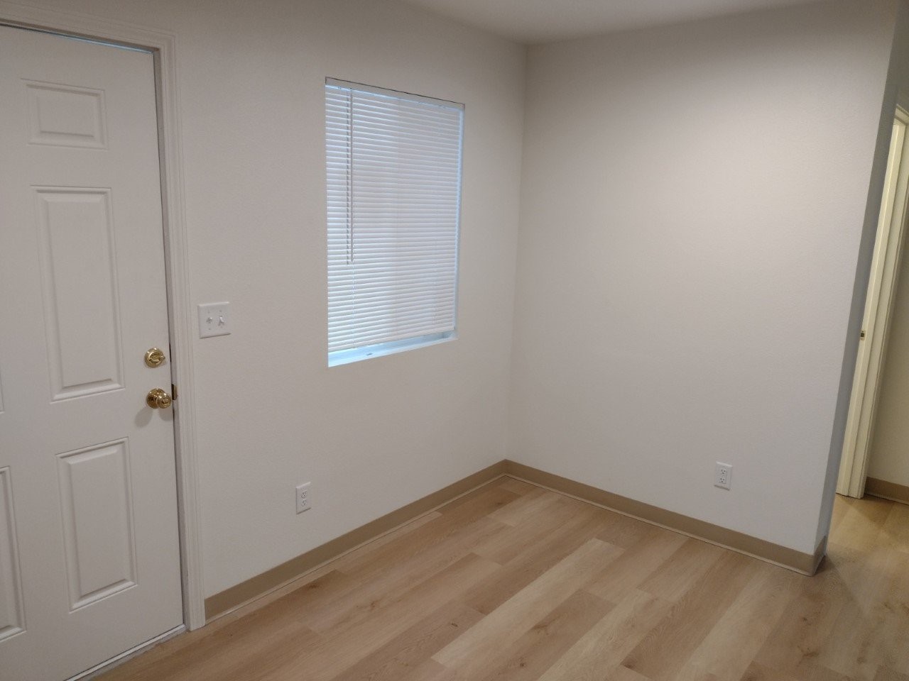 450 J St Property Photo 5