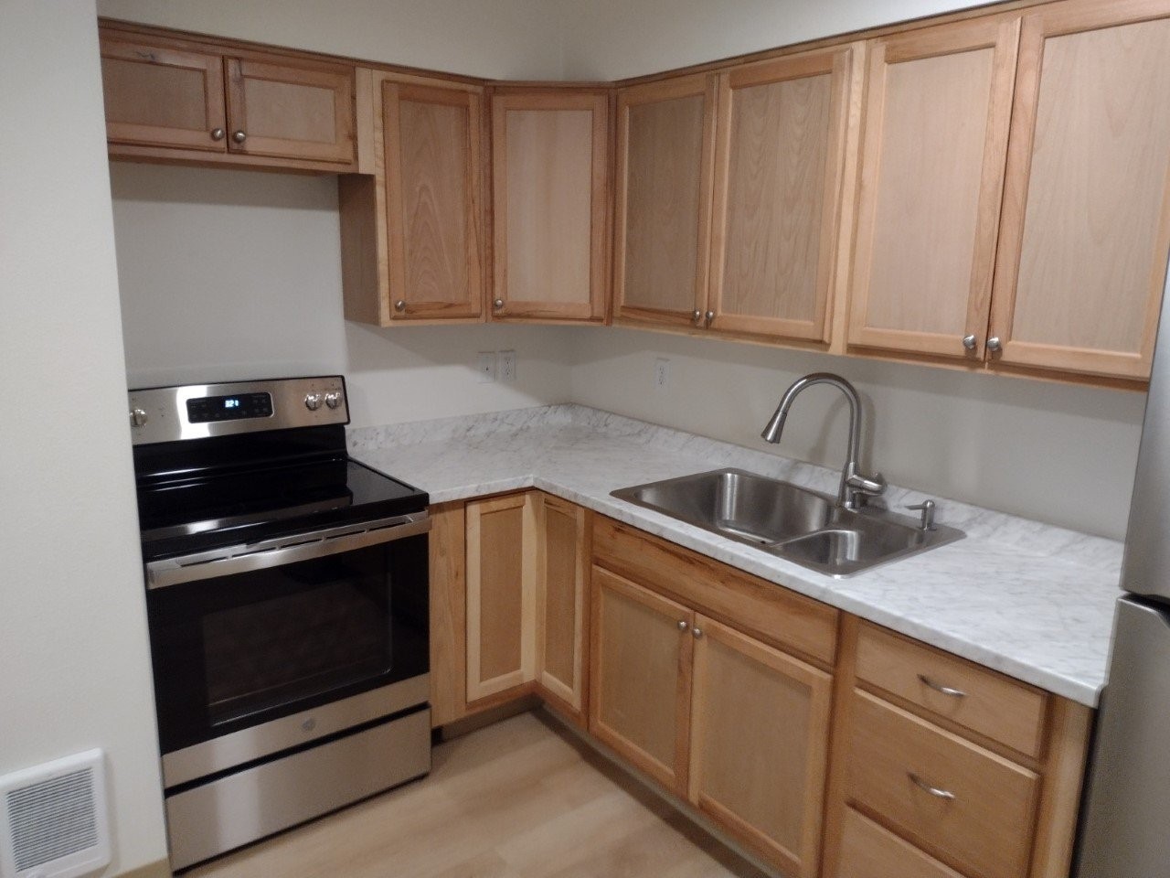 450 J St Property Photo 9