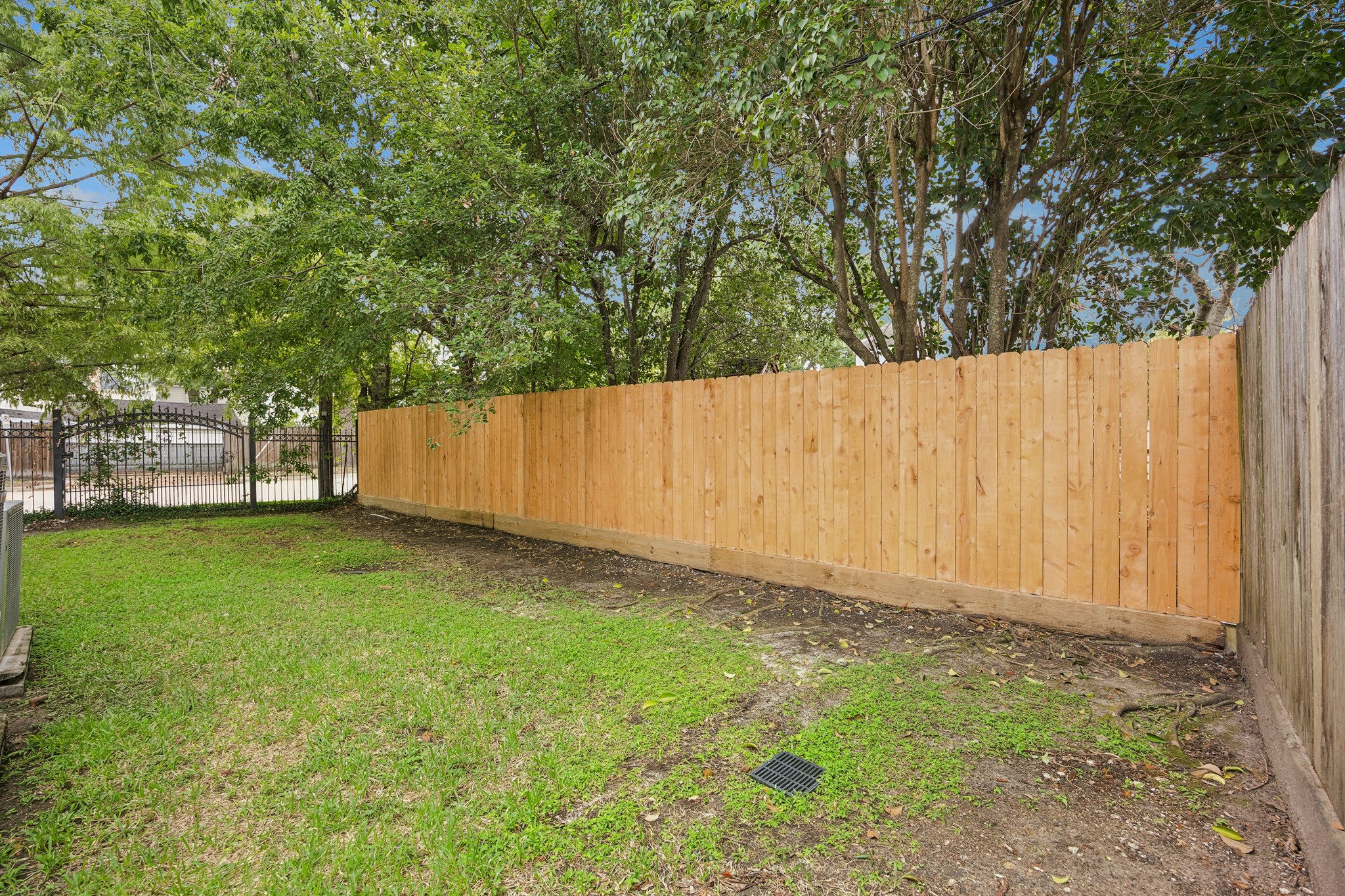2601 Talbott Property Photo 34