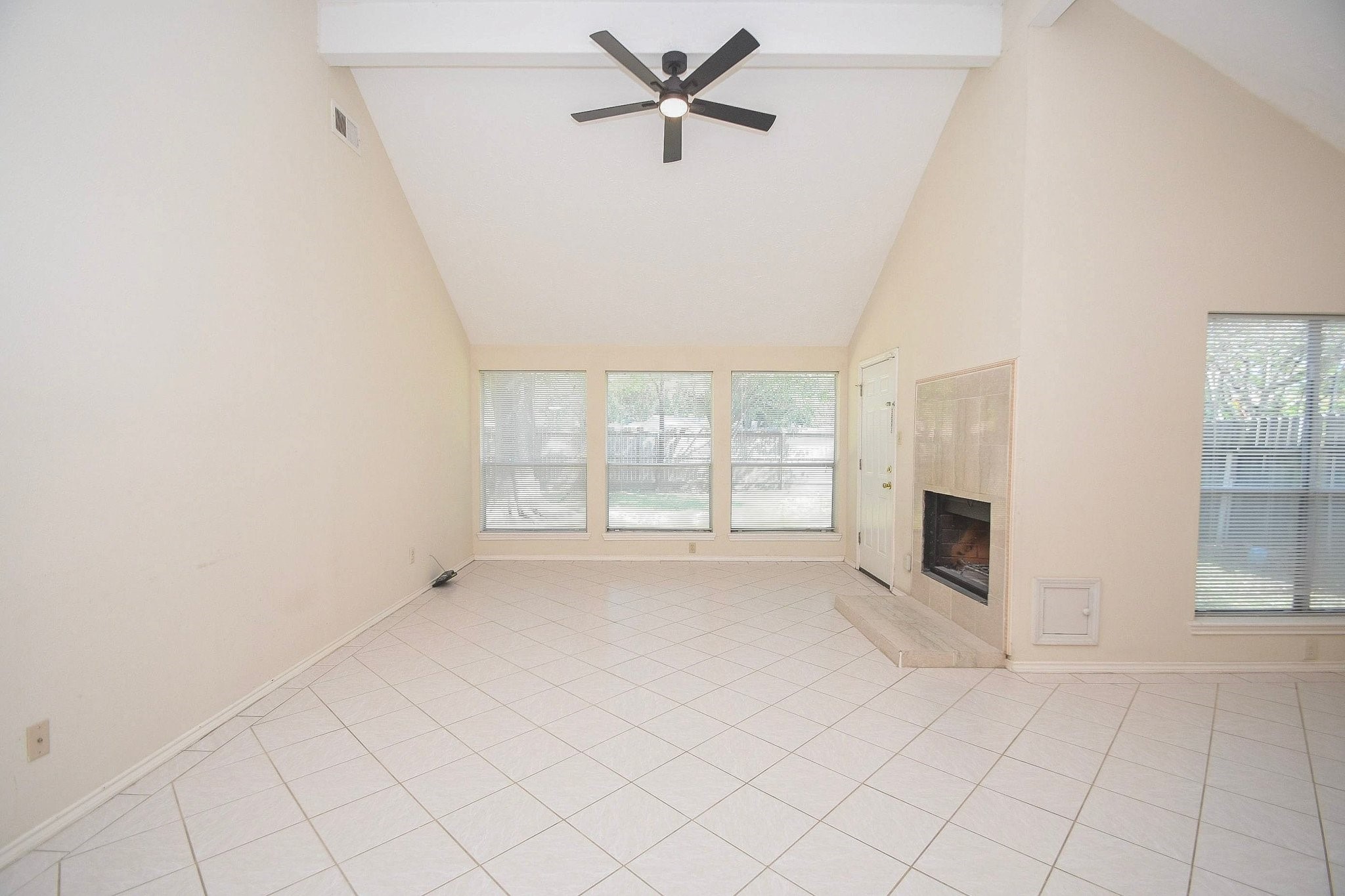 22518 Rangeview Drive Property Photo 3