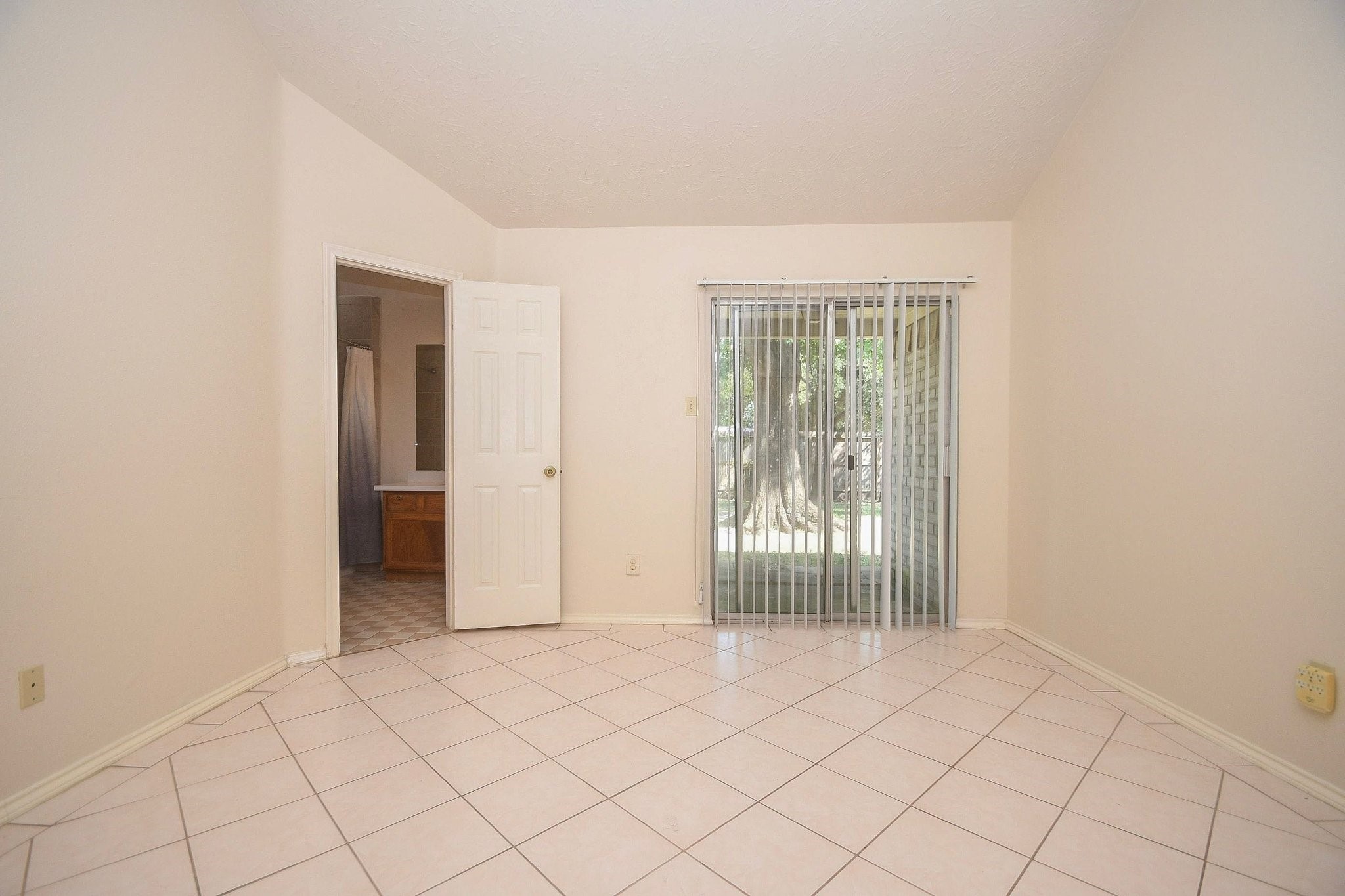 22518 Rangeview Drive Property Photo 8