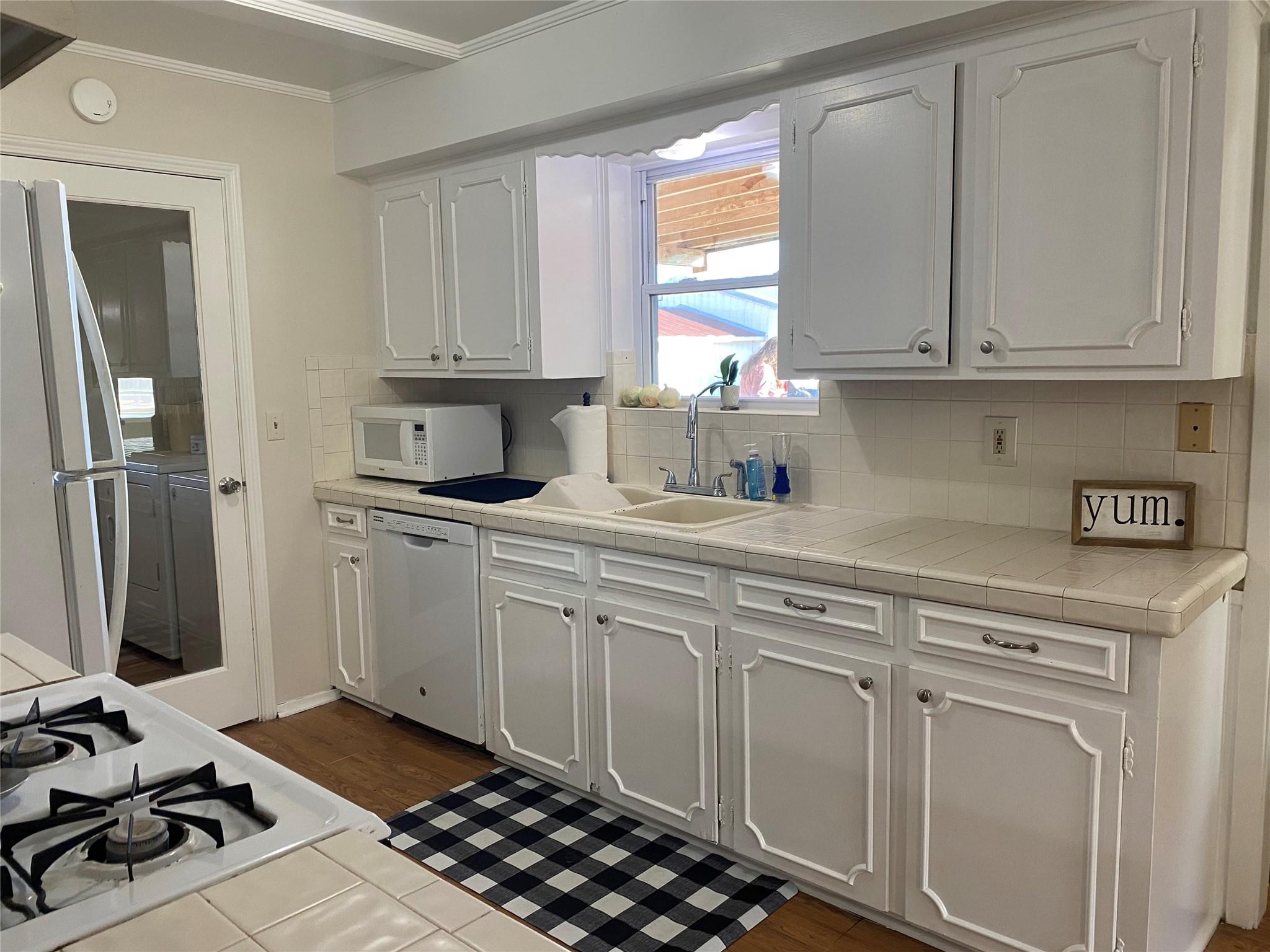 17230 Bell Street Property Photo 9