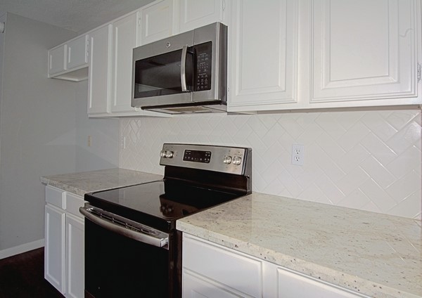 5107 Rivertree Lane Property Photo 21