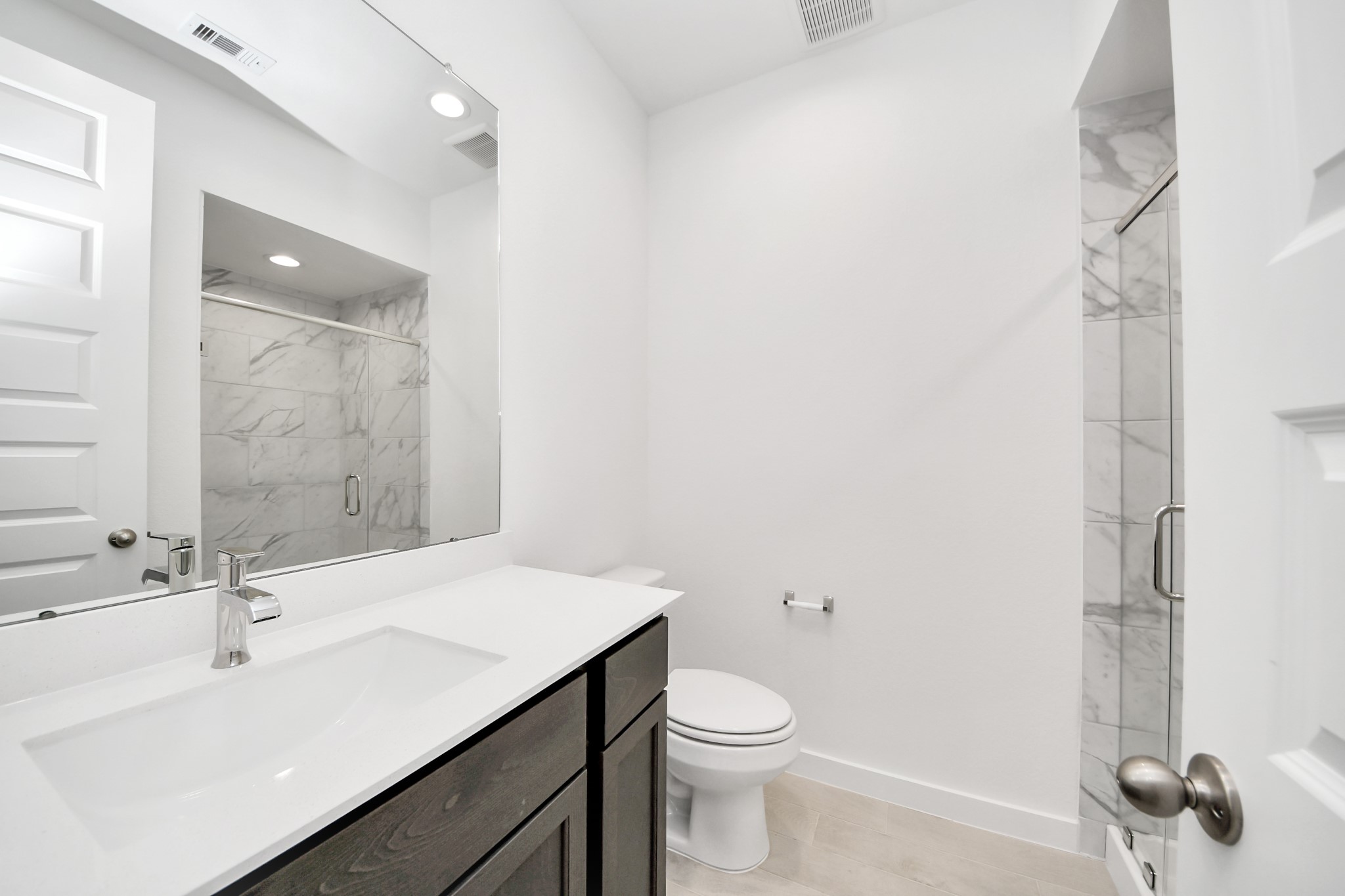 24515 Broad Park Ct Property Photo 6
