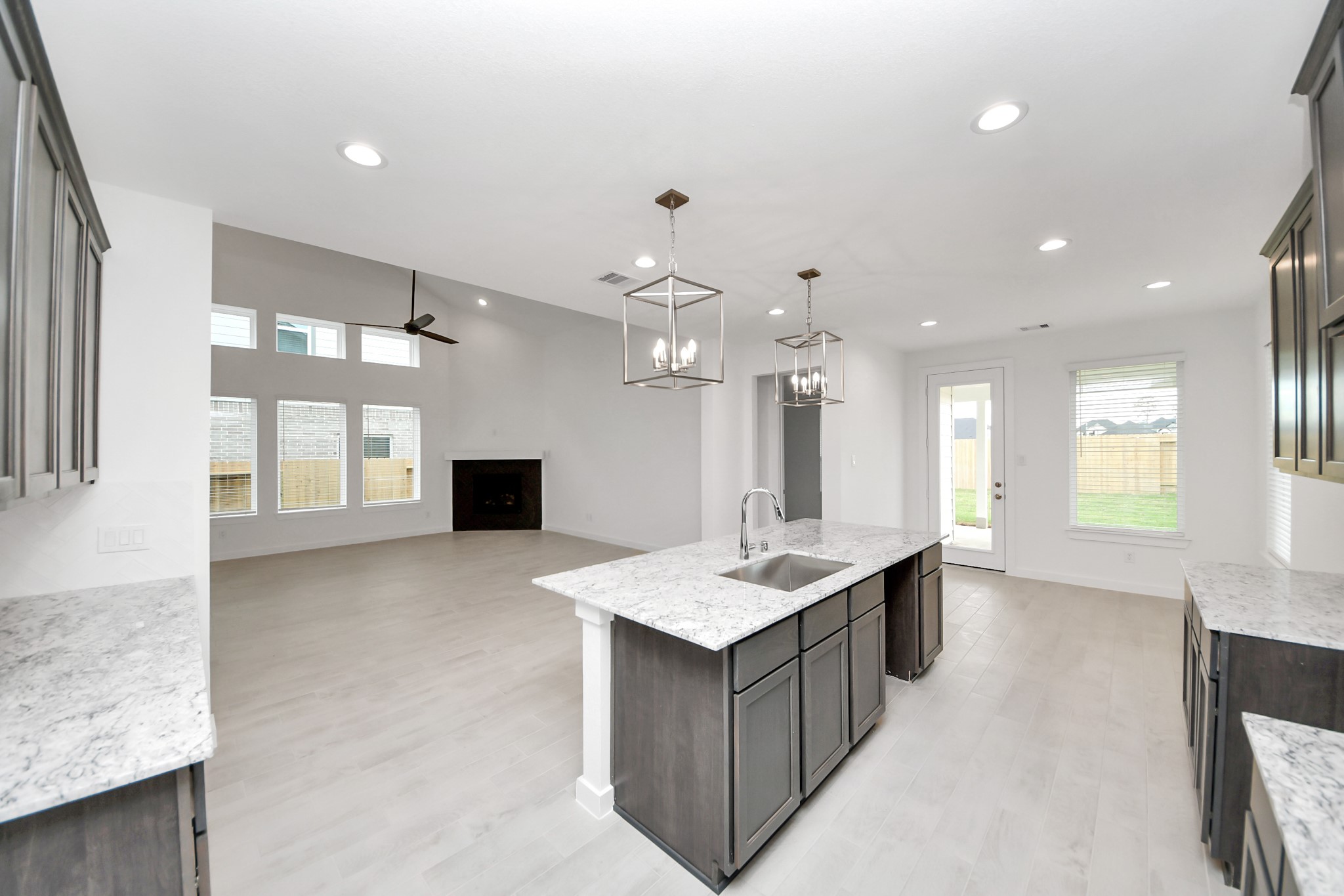 24515 Broad Park Ct Property Photo 11
