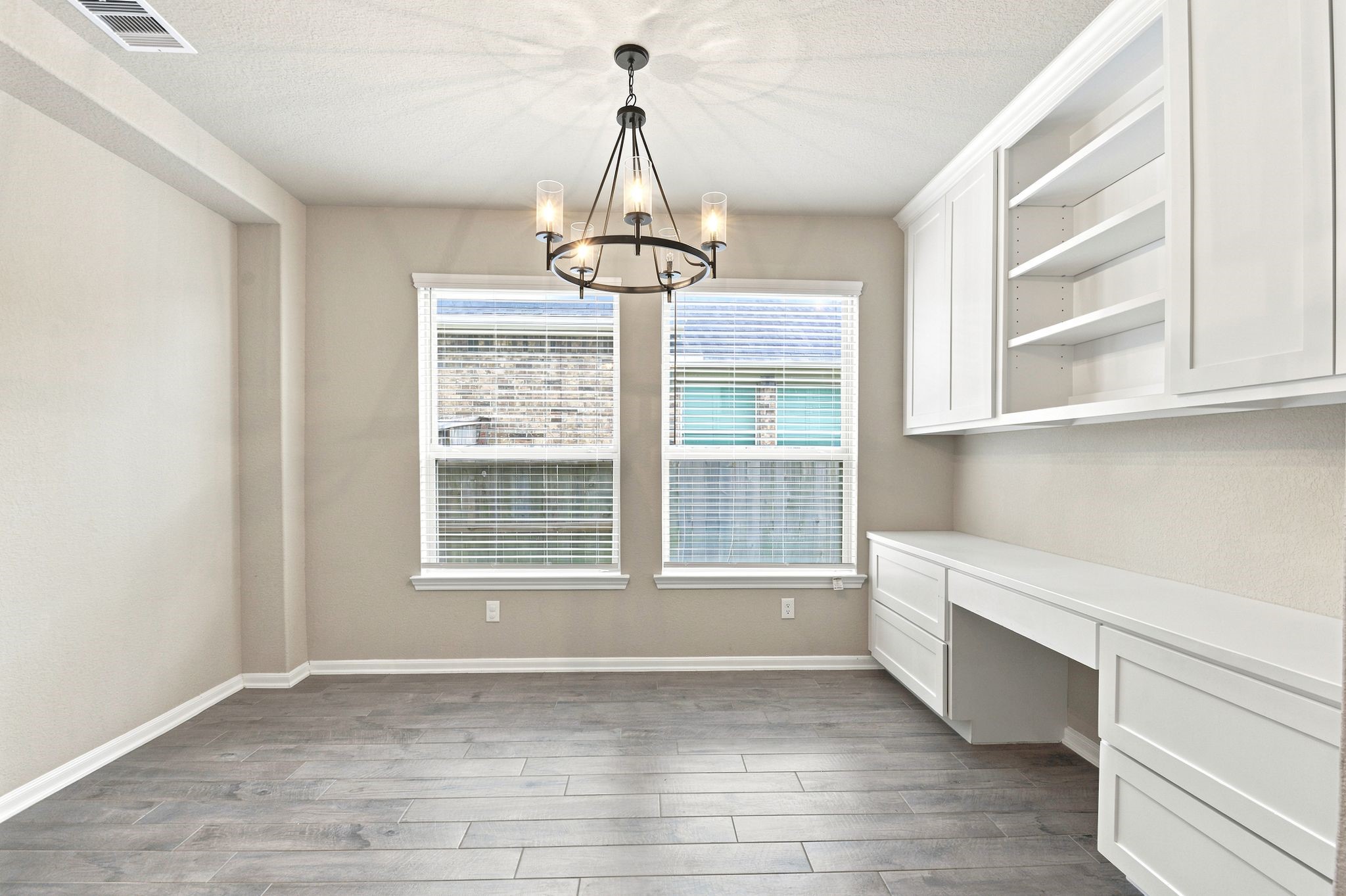 16875 Olympic National Drive Property Photo 6