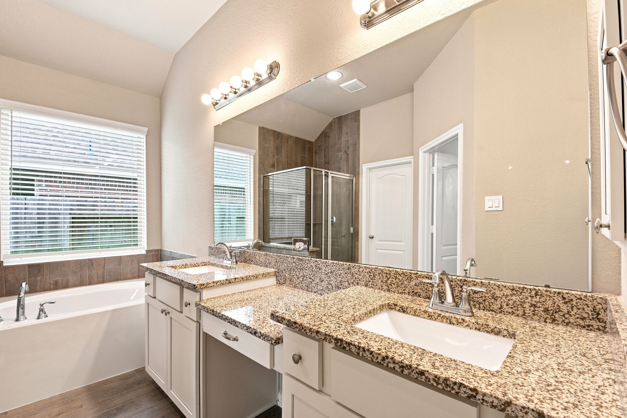 16875 Olympic National Drive Property Photo 17
