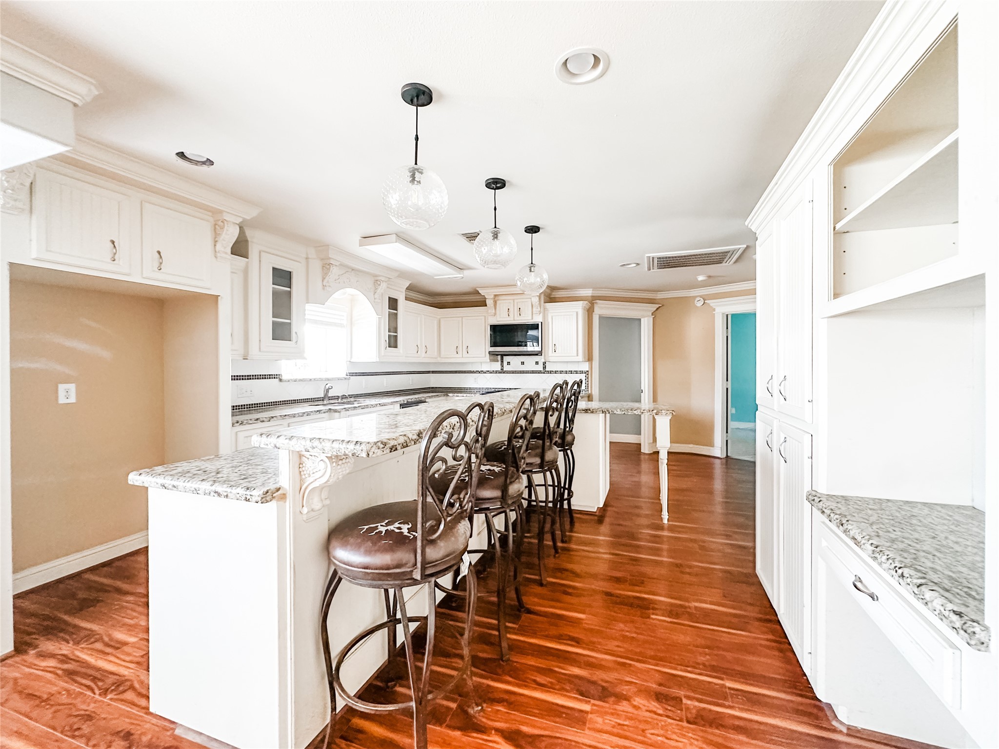 223 W Waverly Avenue Property Photo