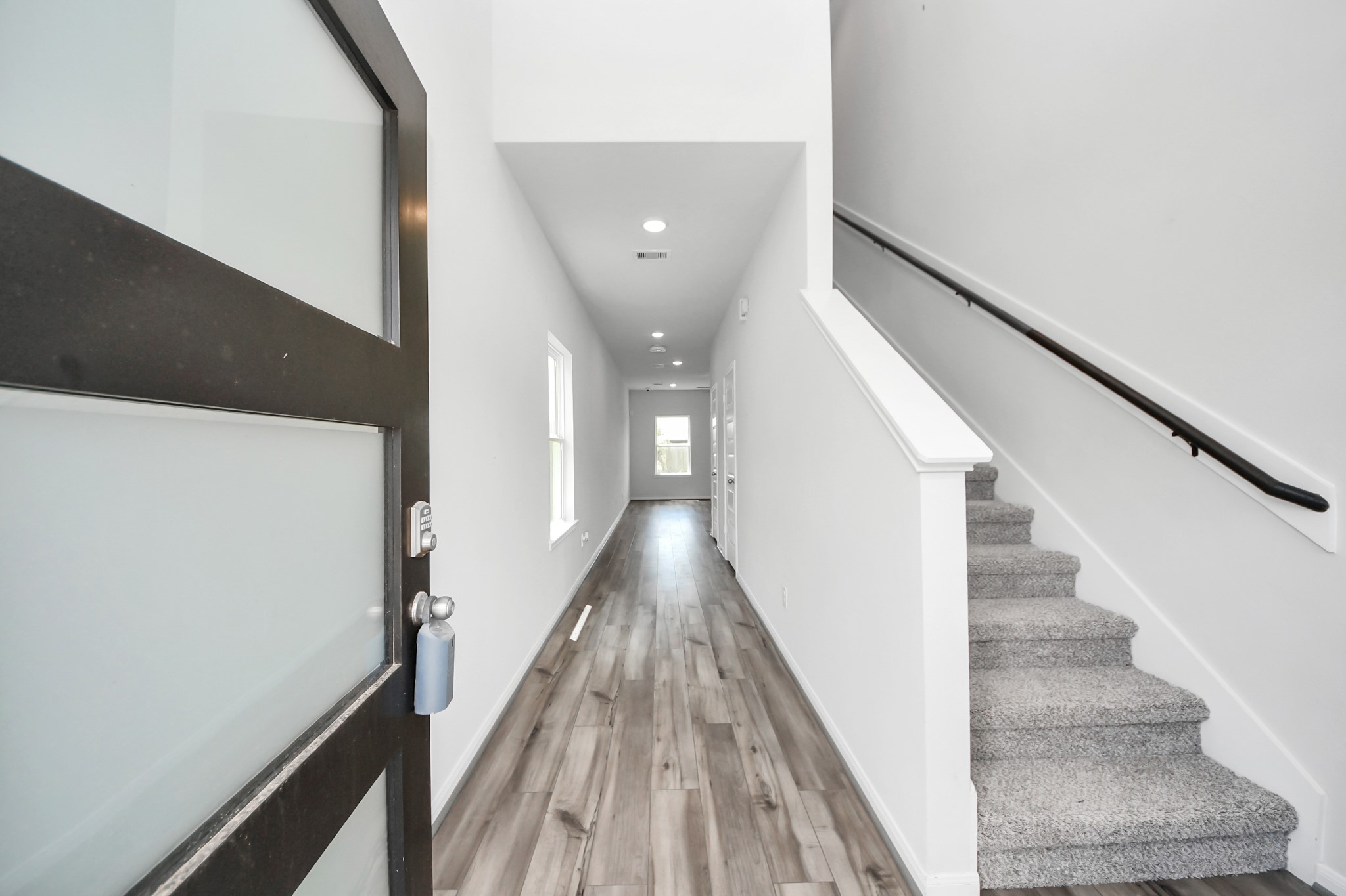 25666 Roy Rogers Court Property Photo 4