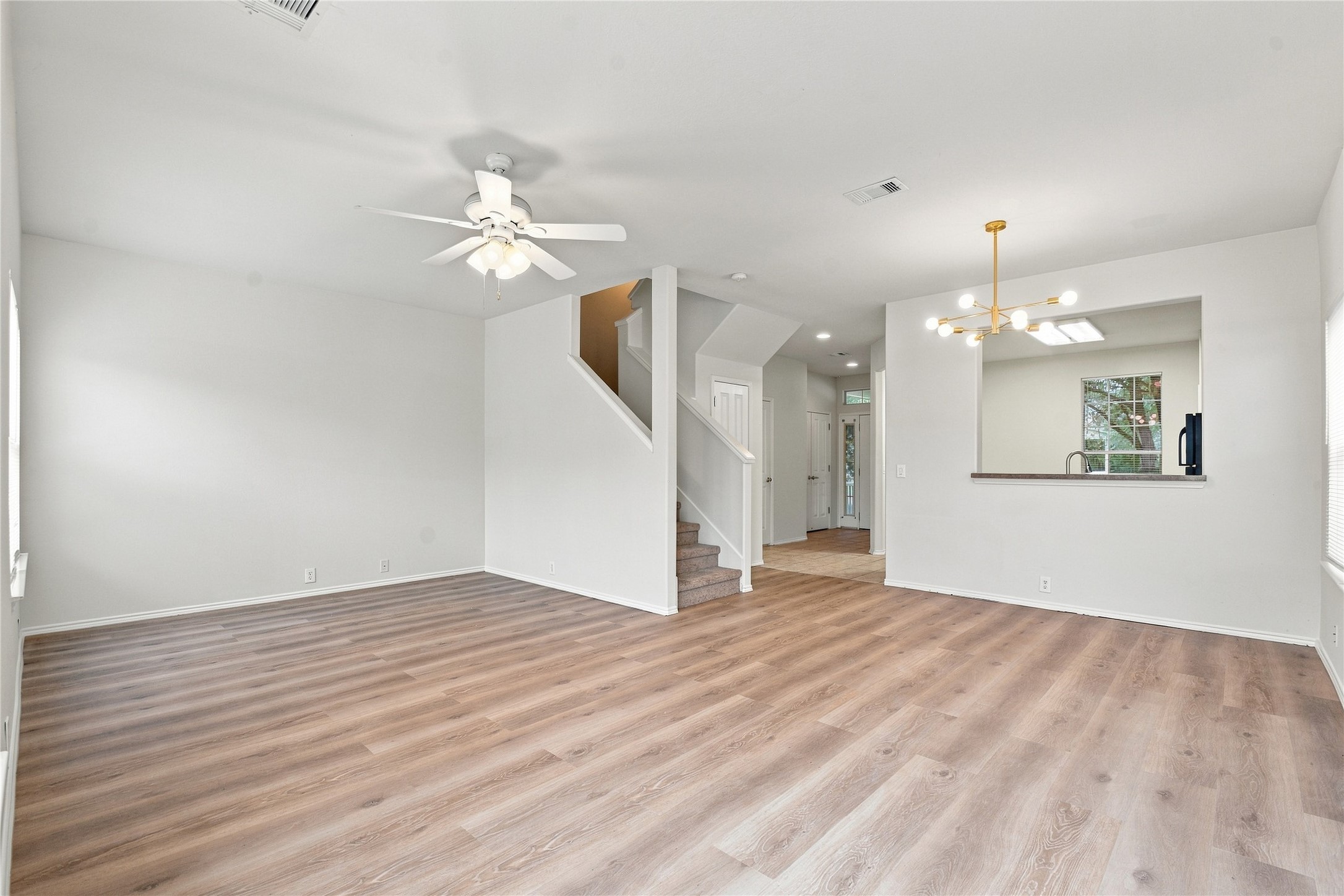 2214 Prairie Forest Trail Property Photo 5