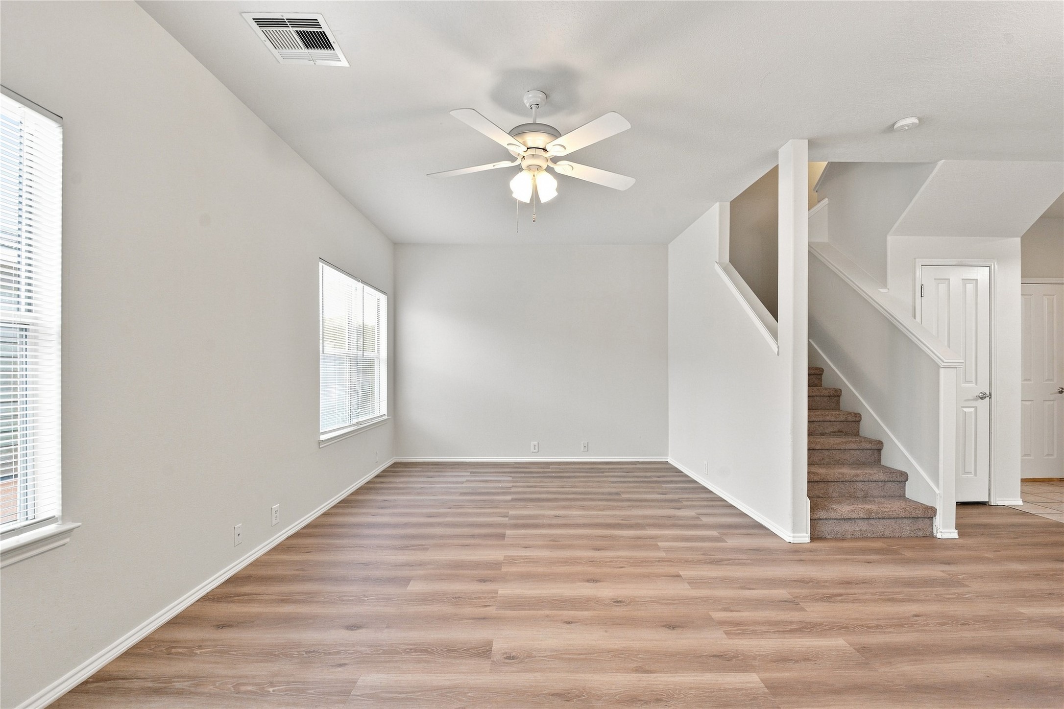 2214 Prairie Forest Trail Property Photo 7