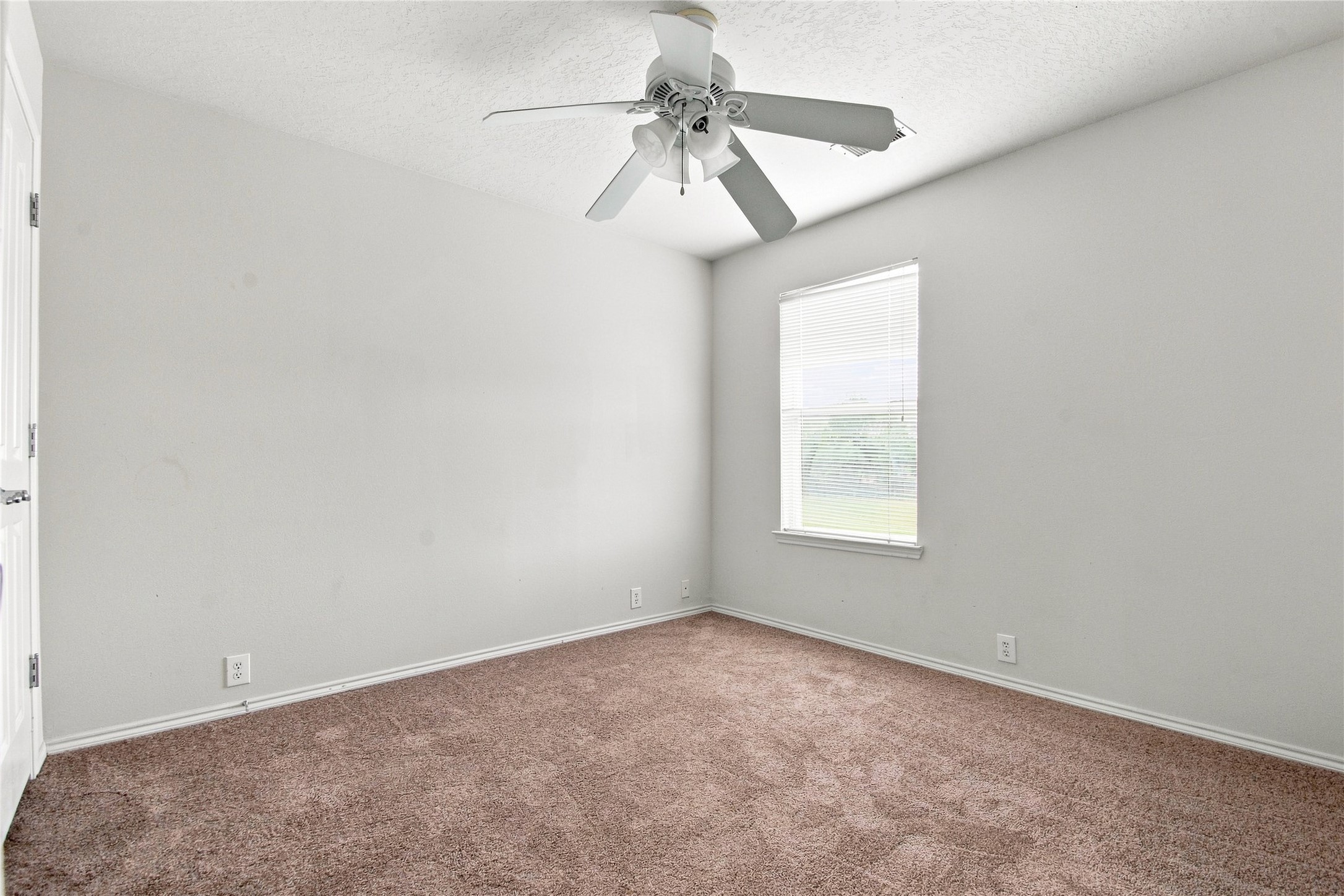 2214 Prairie Forest Trail Property Photo 17