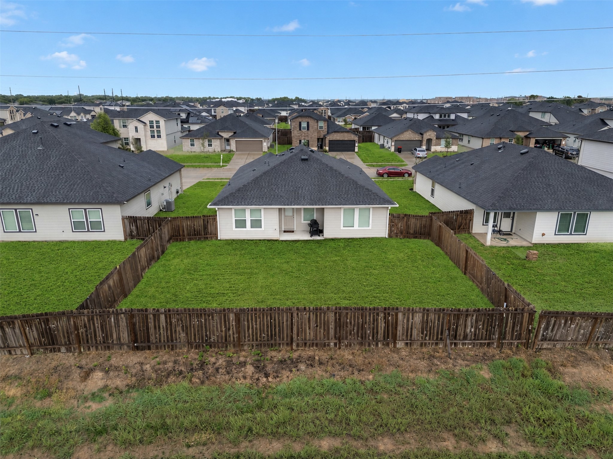 7318 Audubon Russet Drive Property Photo 4