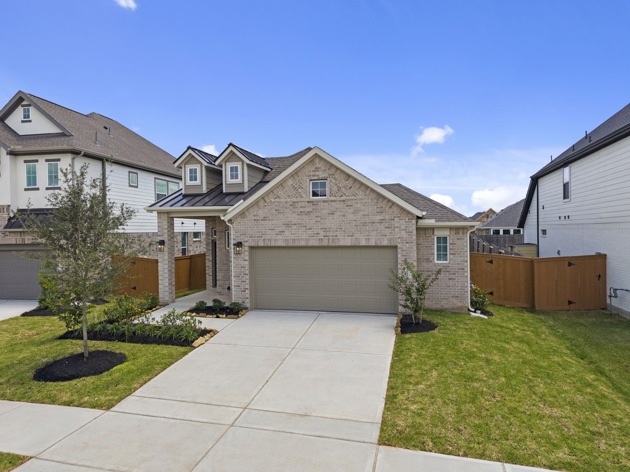 5614 Pearl Vista Drive Property Photo 4