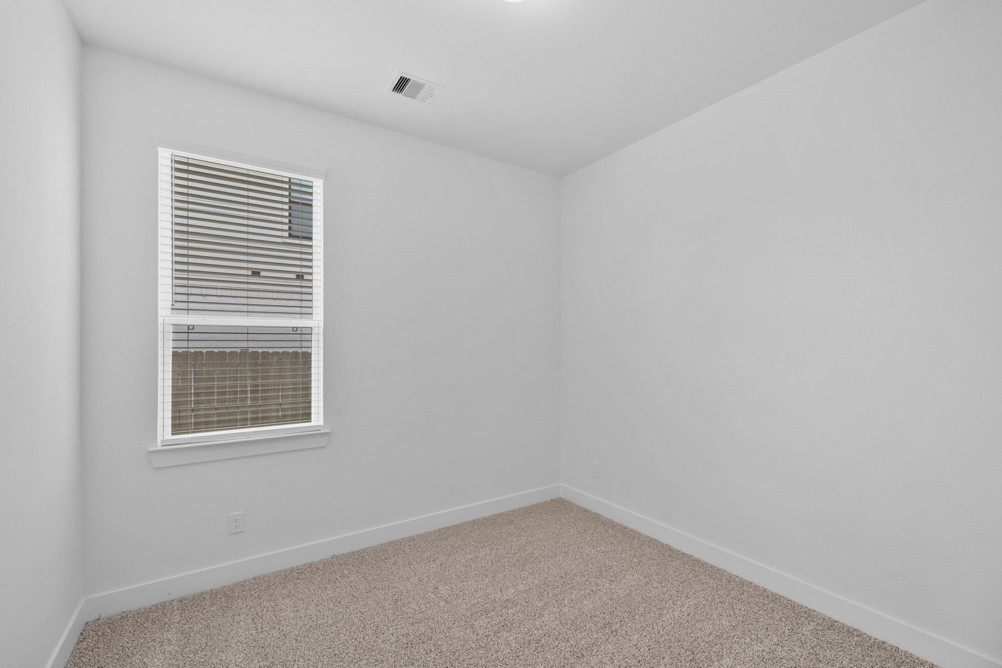5614 Pearl Vista Drive Property Photo 8
