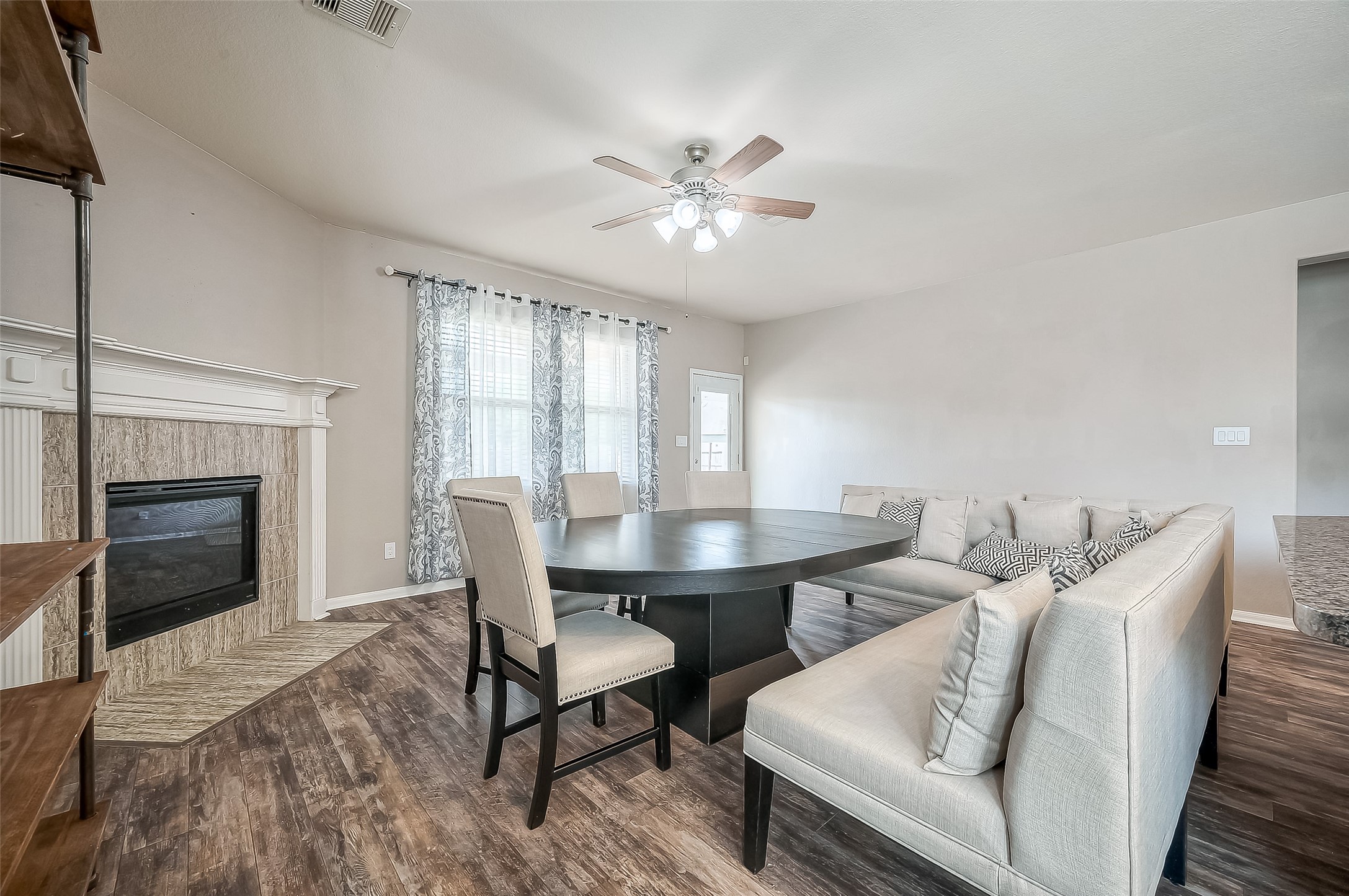 5603 Scoria Rock Drive Property Photo 14