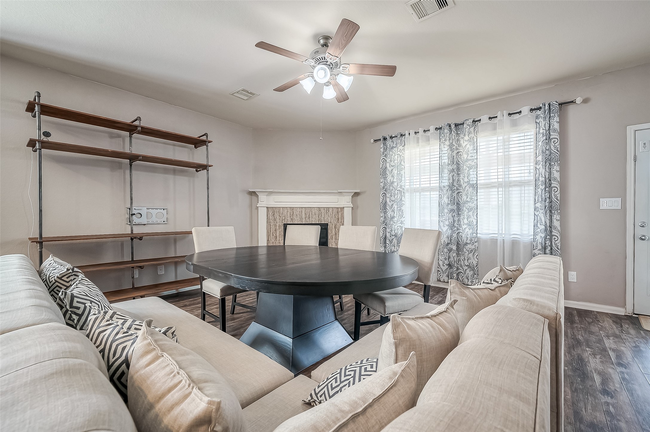 5603 Scoria Rock Drive Property Photo 17