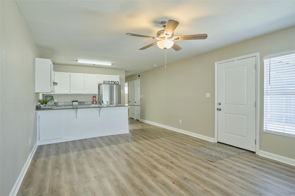 20 Harbour Row Drive Property Photo 2
