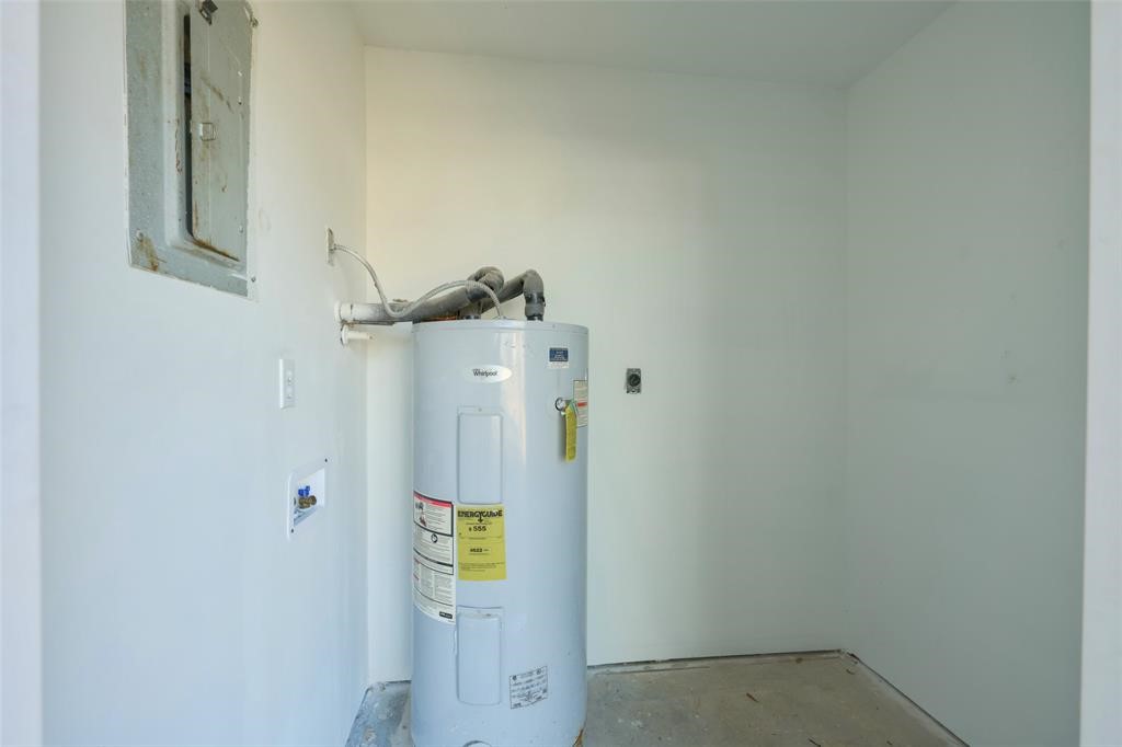 20 Harbour Row Drive Property Photo 4