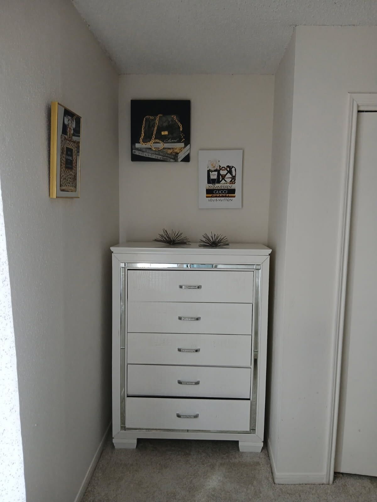 3911 Green Crest Drive Property Photo 12