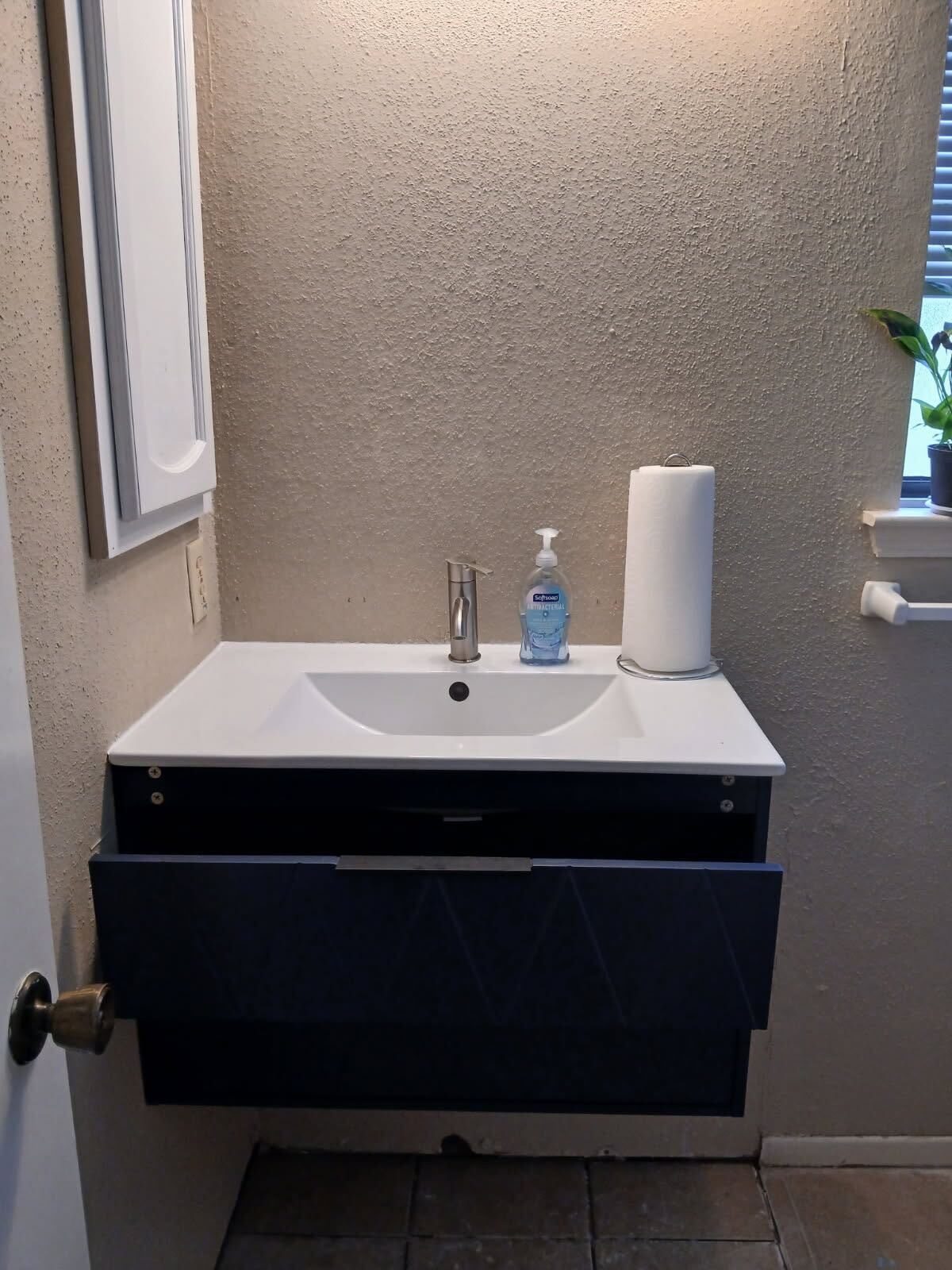 3911 Green Crest Drive Property Photo 15