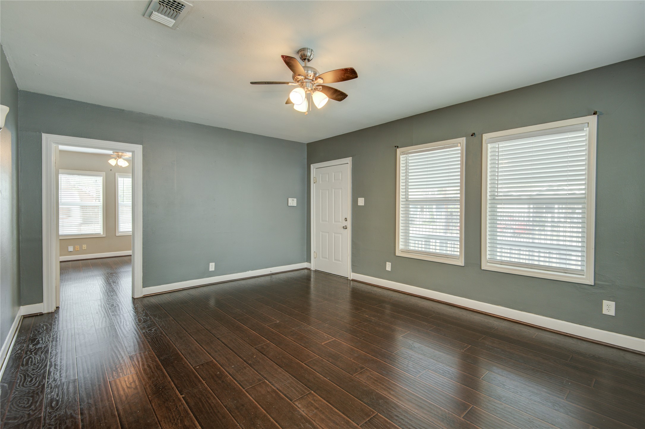 319 Coronado Street Property Photo 10