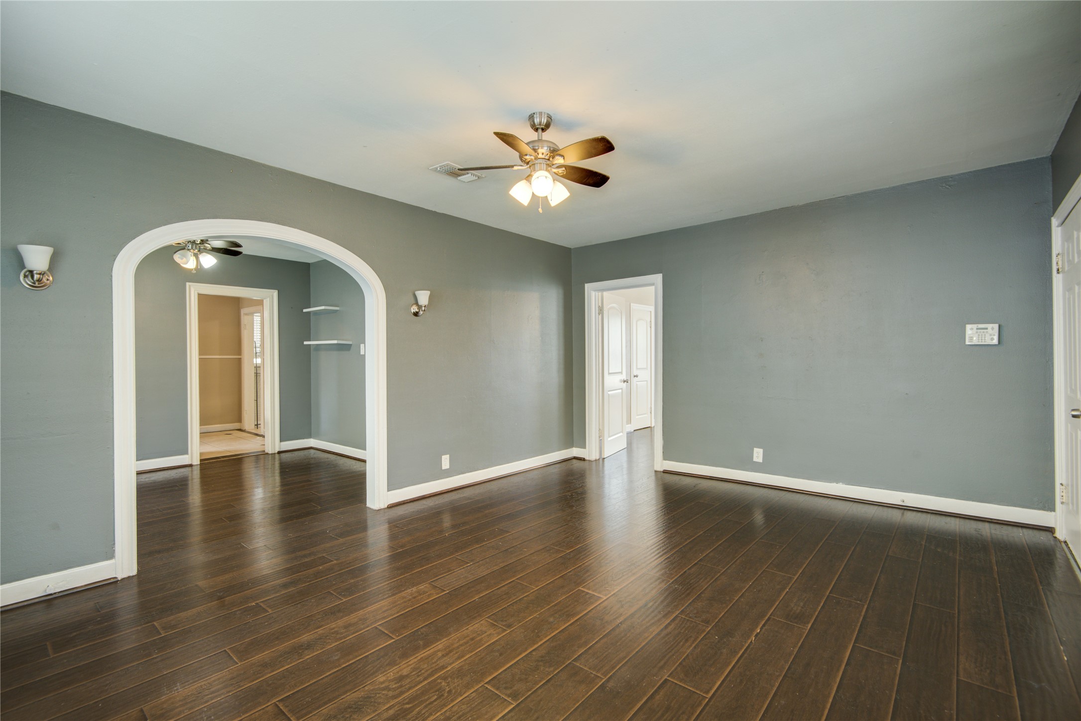 319 Coronado Street Property Photo 11