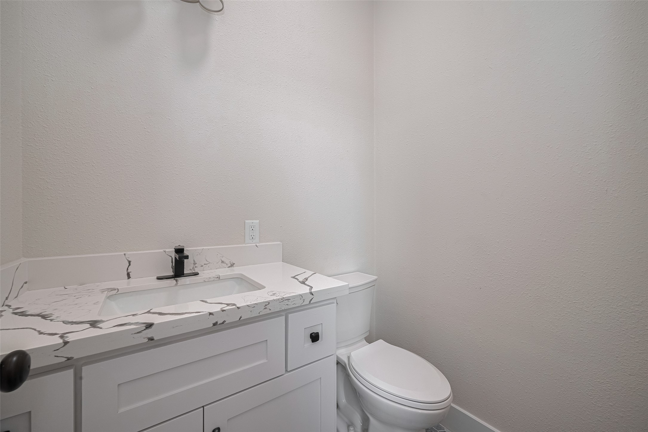 2206 Hoskins Drive Property Photo 33