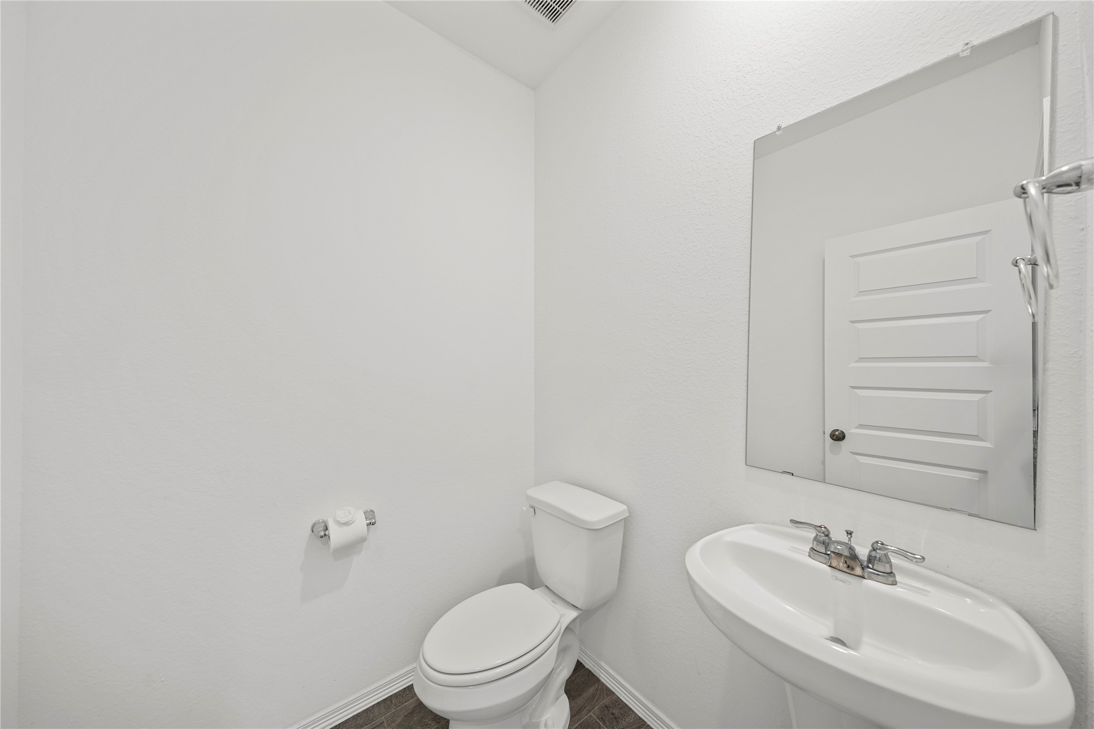 14450 Sunny Bend Way Property Photo 2