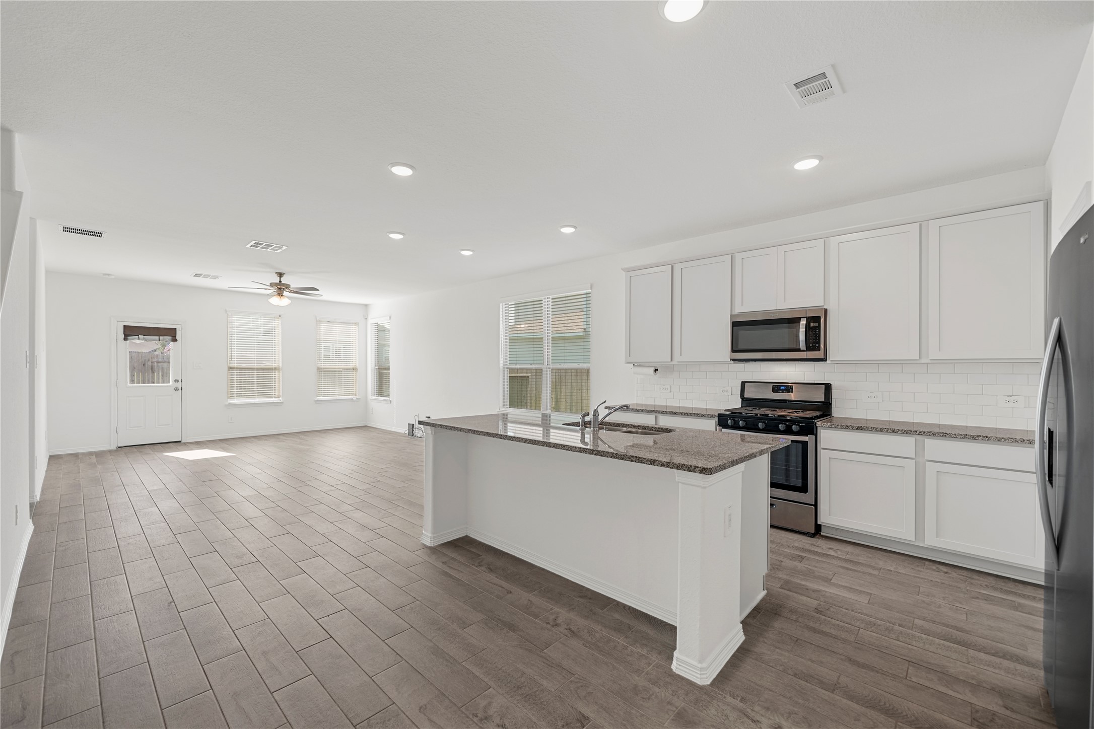 14450 Sunny Bend Way Property Photo 12