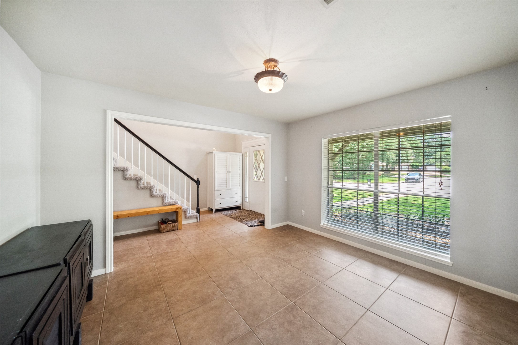 20407 Weald Way Street Property Photo 5