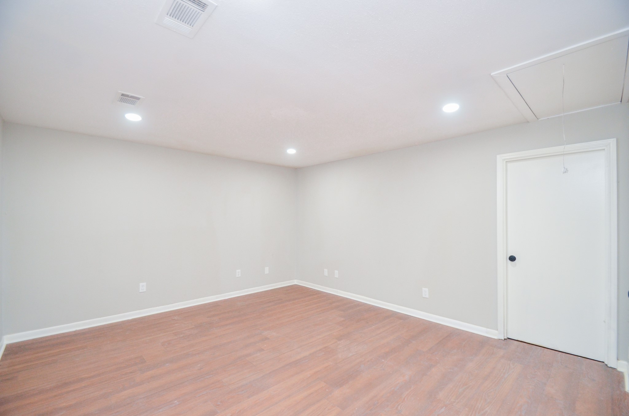 123 Cypress Lane N Property Photo 12