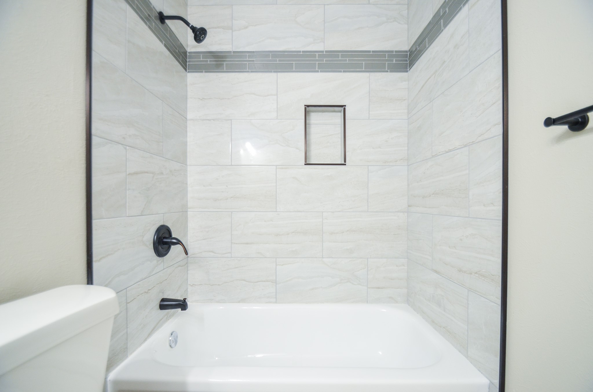 123 Cypress Lane N Property Photo 18
