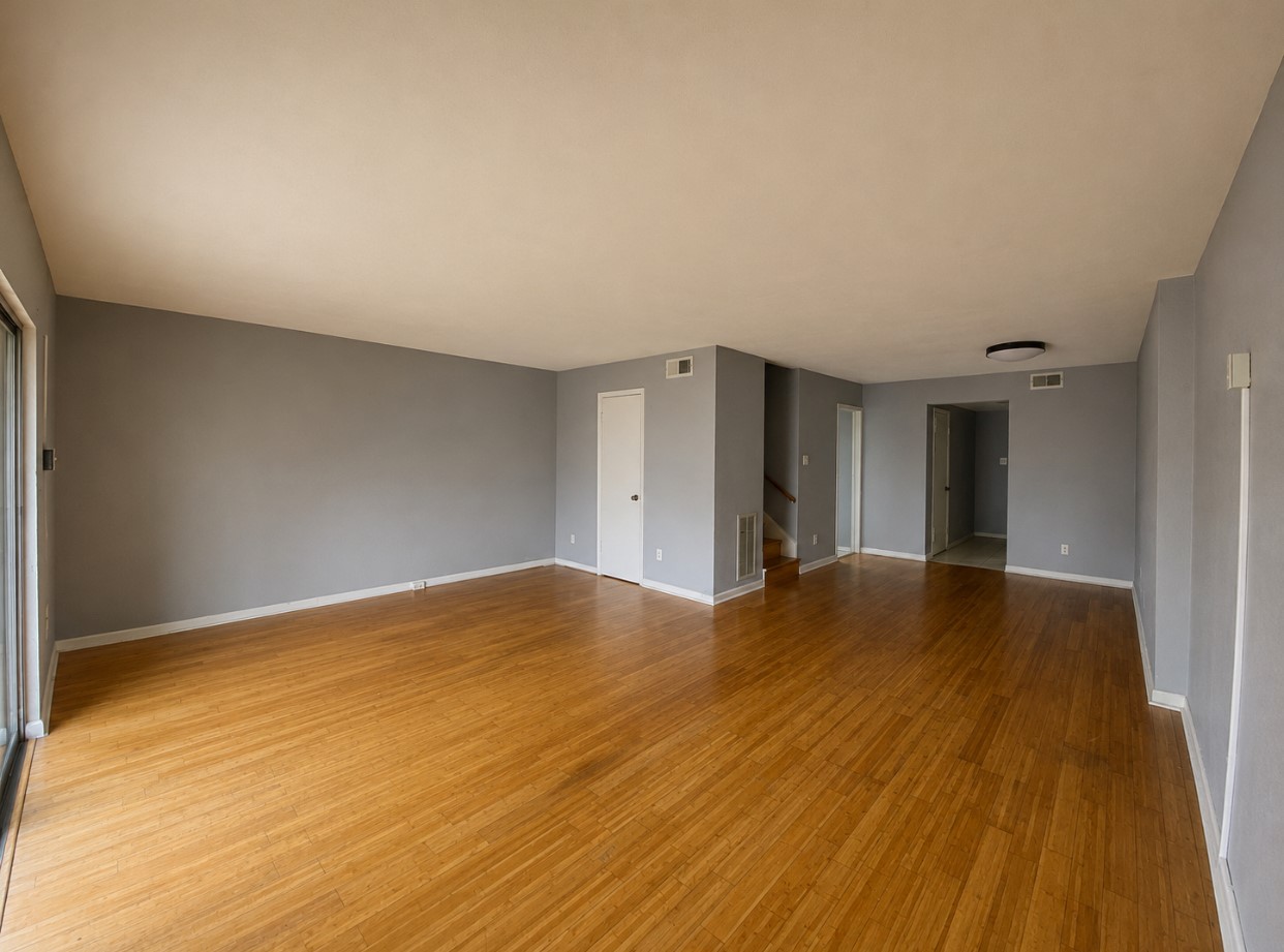7913 Grove Ridge Drive Property Photo 6