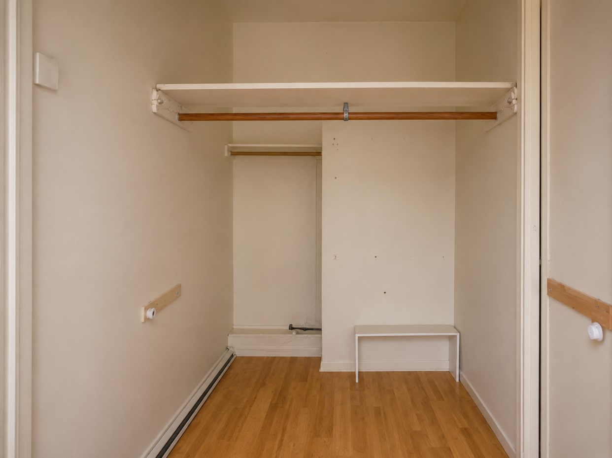 7913 Grove Ridge Drive Property Photo 12