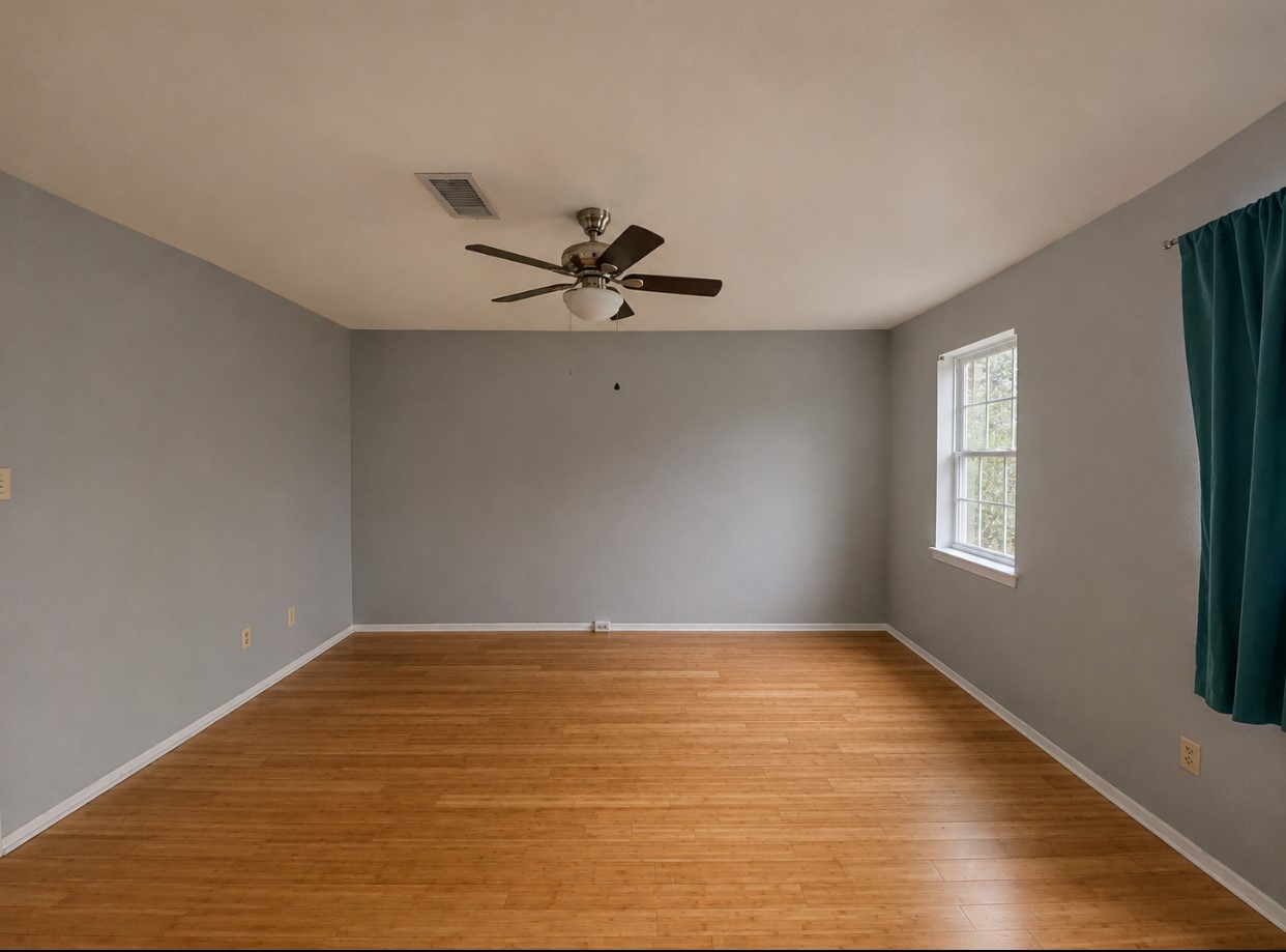 7913 Grove Ridge Drive Property Photo 14
