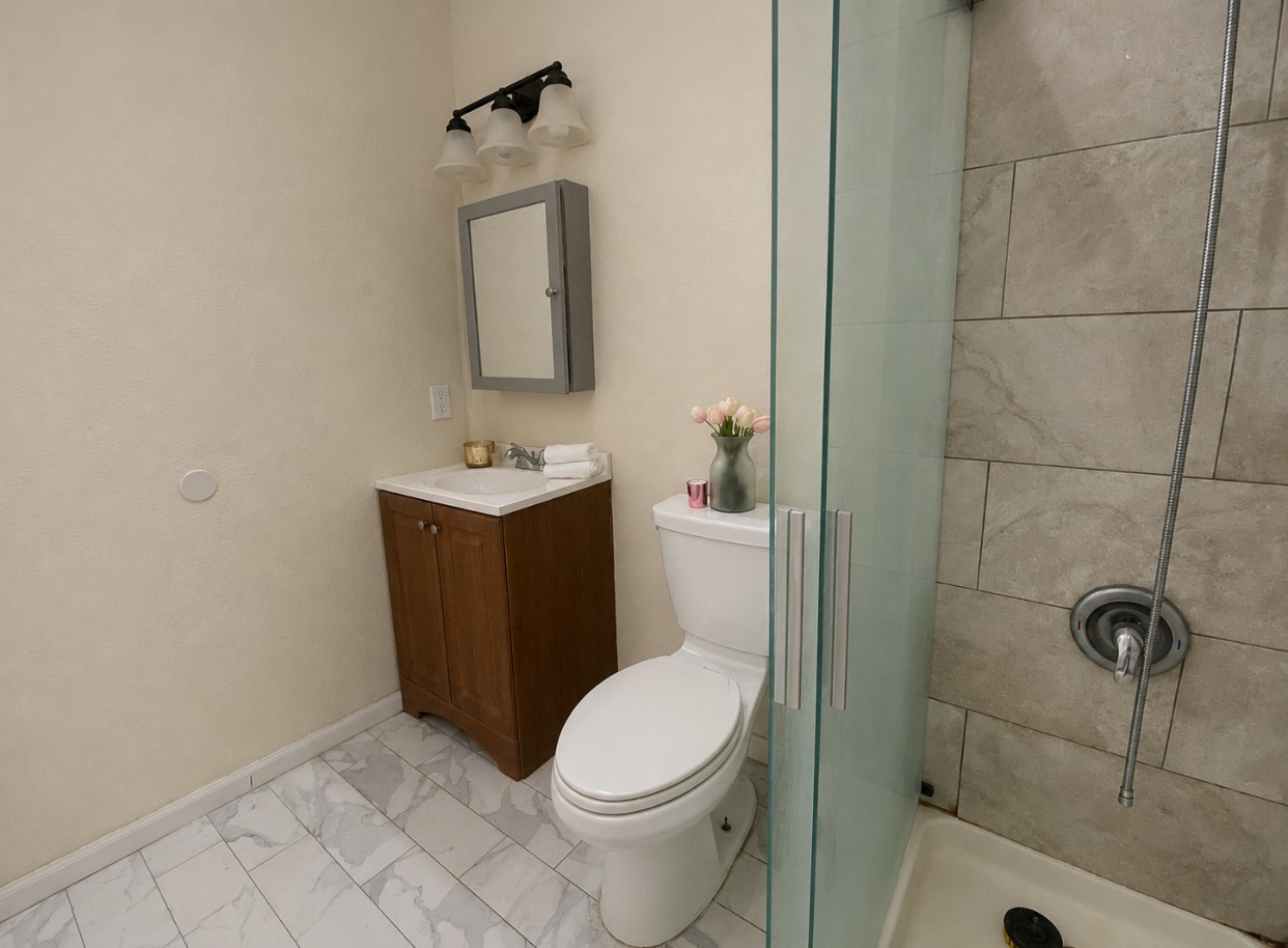 7913 Grove Ridge Drive Property Photo 15