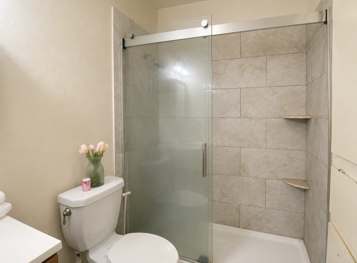 7913 Grove Ridge Drive Property Photo 16