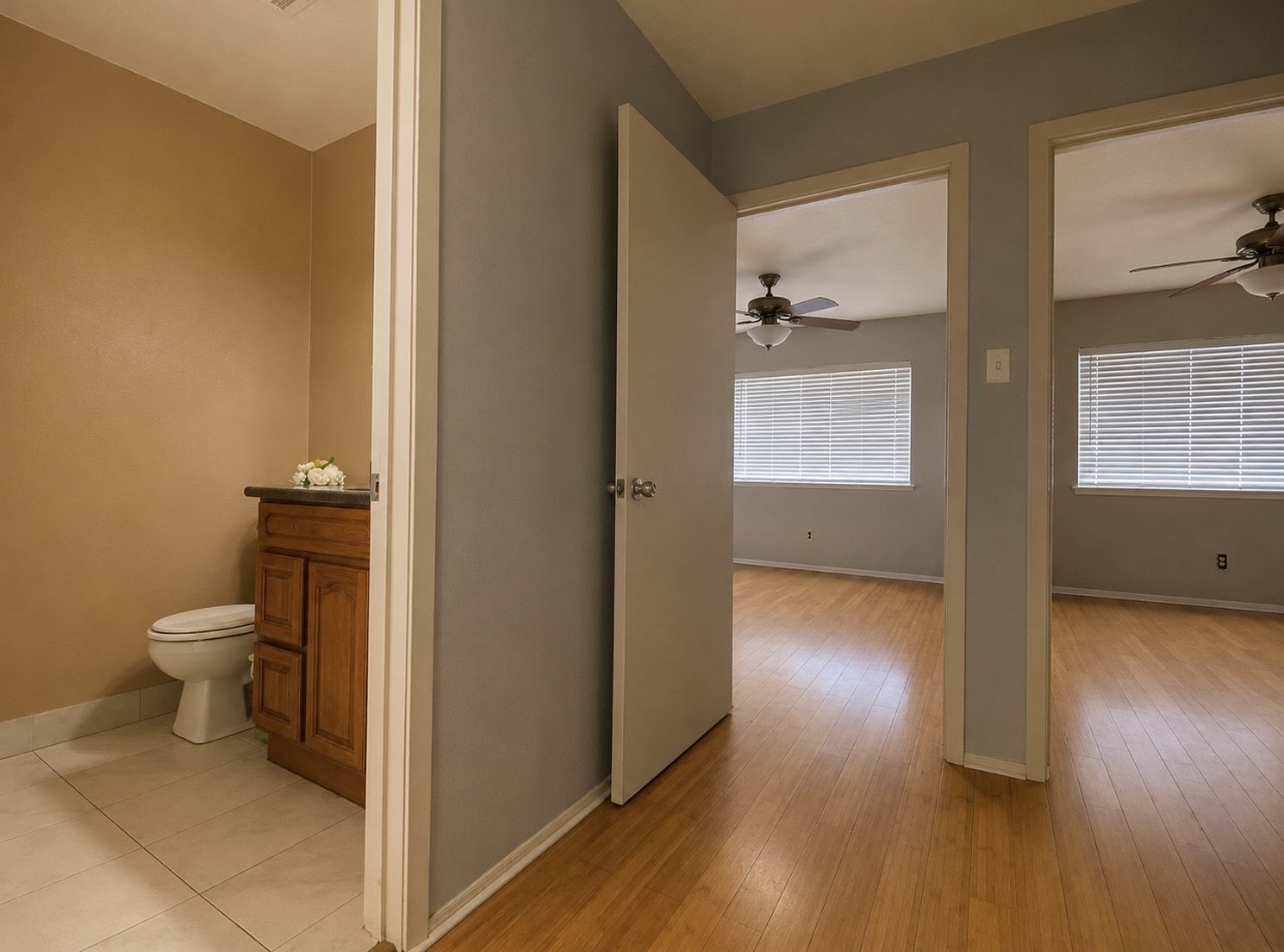7913 Grove Ridge Drive Property Photo 20