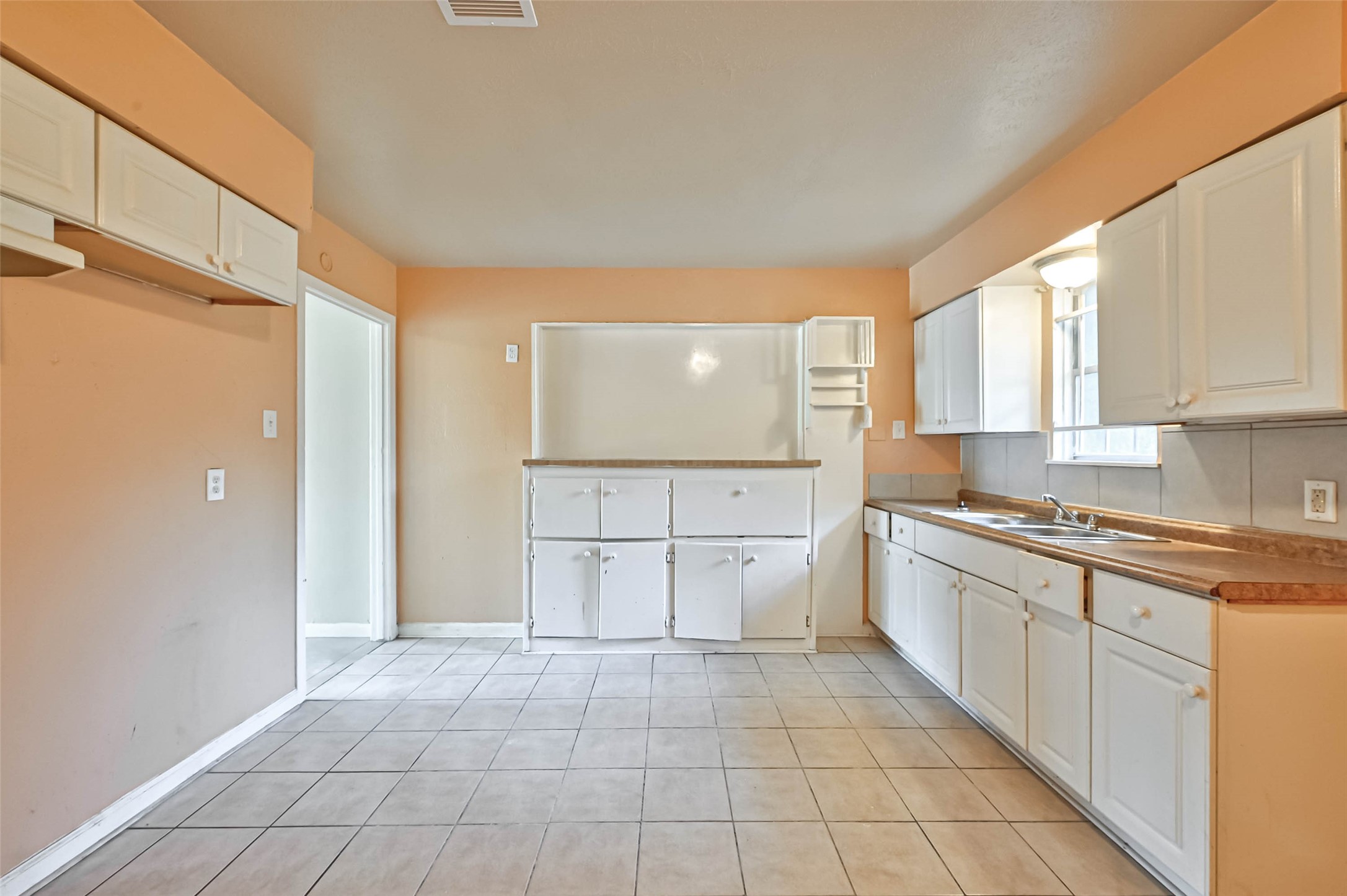 4307 Akard Street Property Photo 19