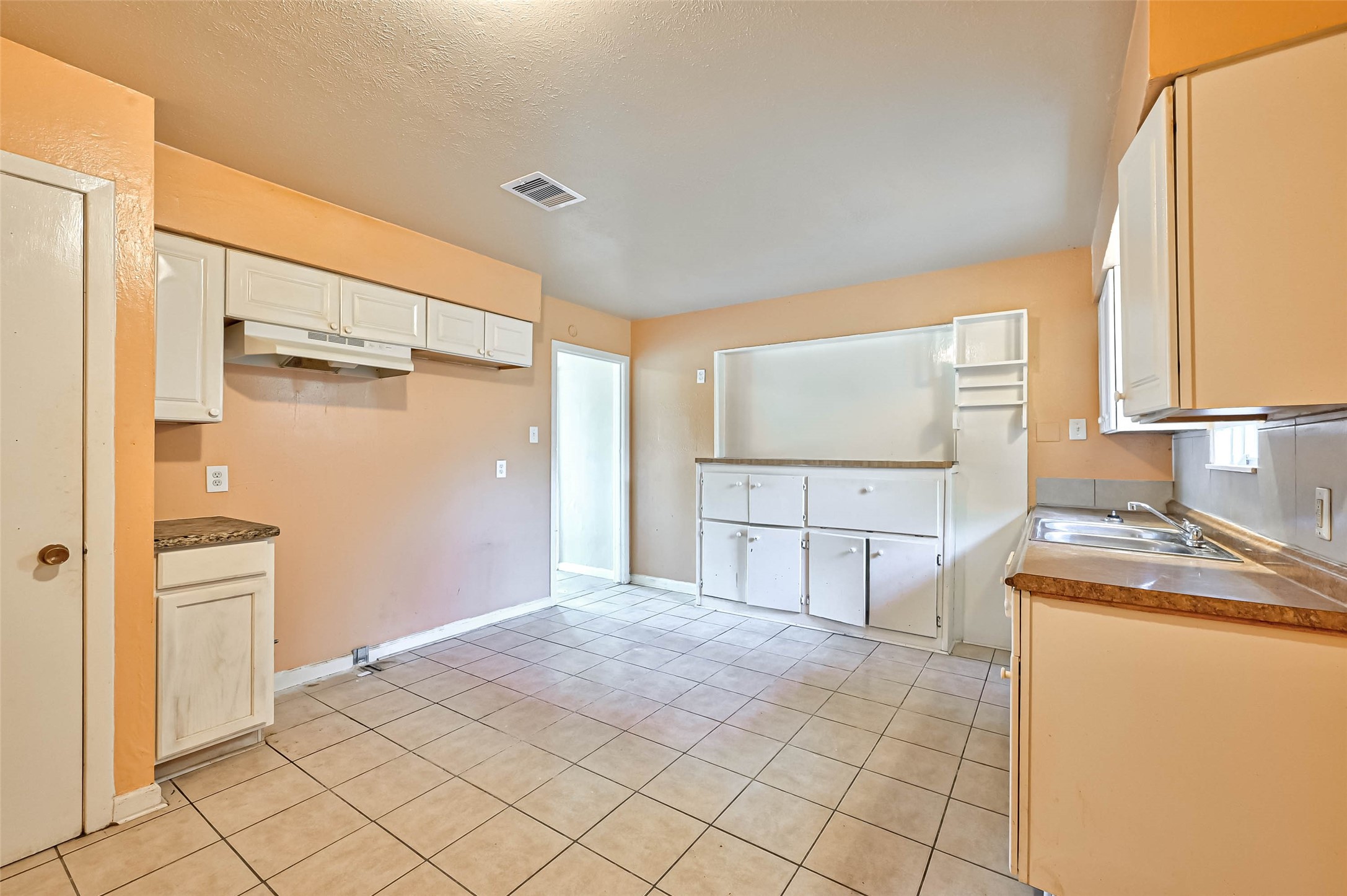 4307 Akard Street Property Photo 20