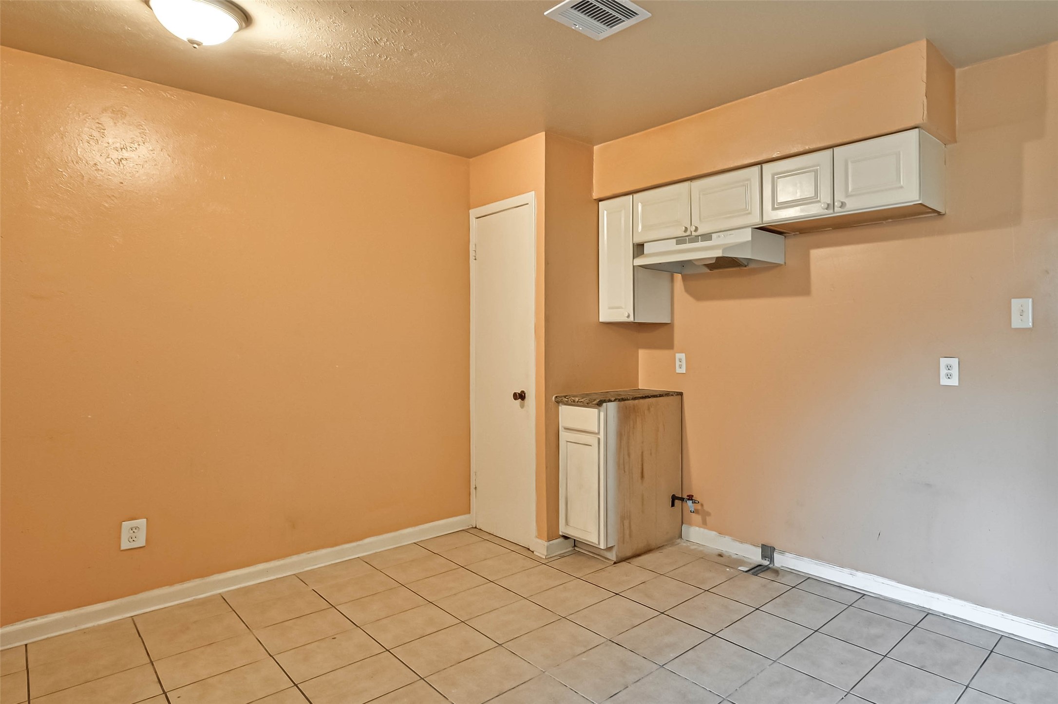 4307 Akard Street Property Photo 21