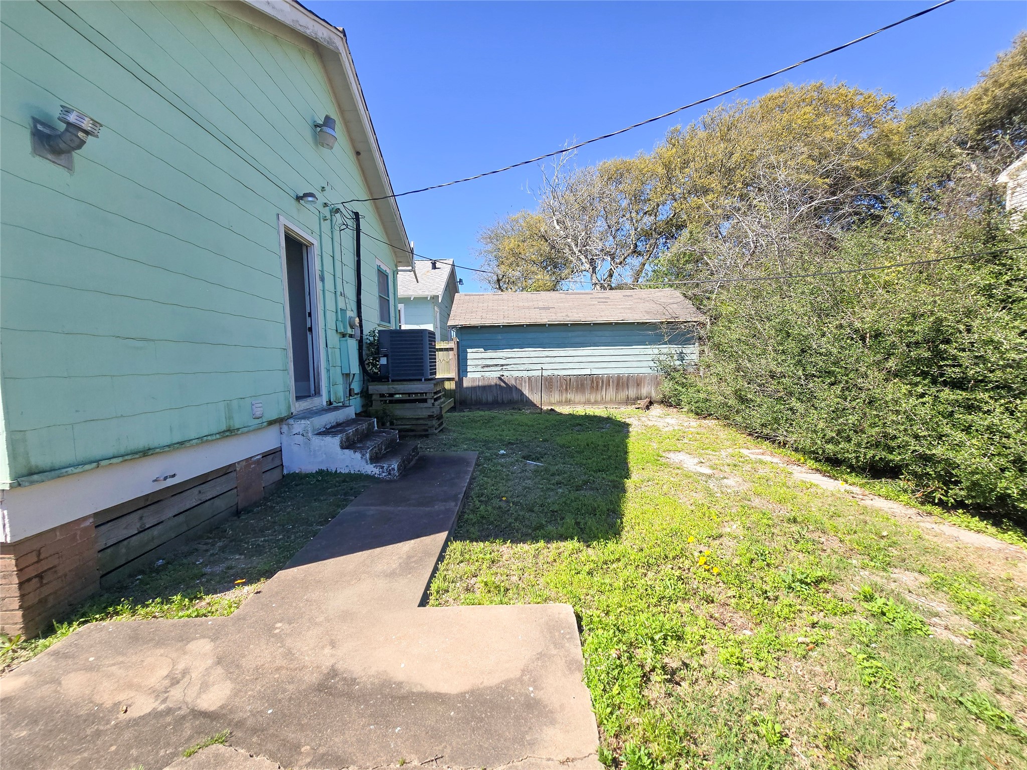 4302 Avenue Q 1/2 Property Photo 16