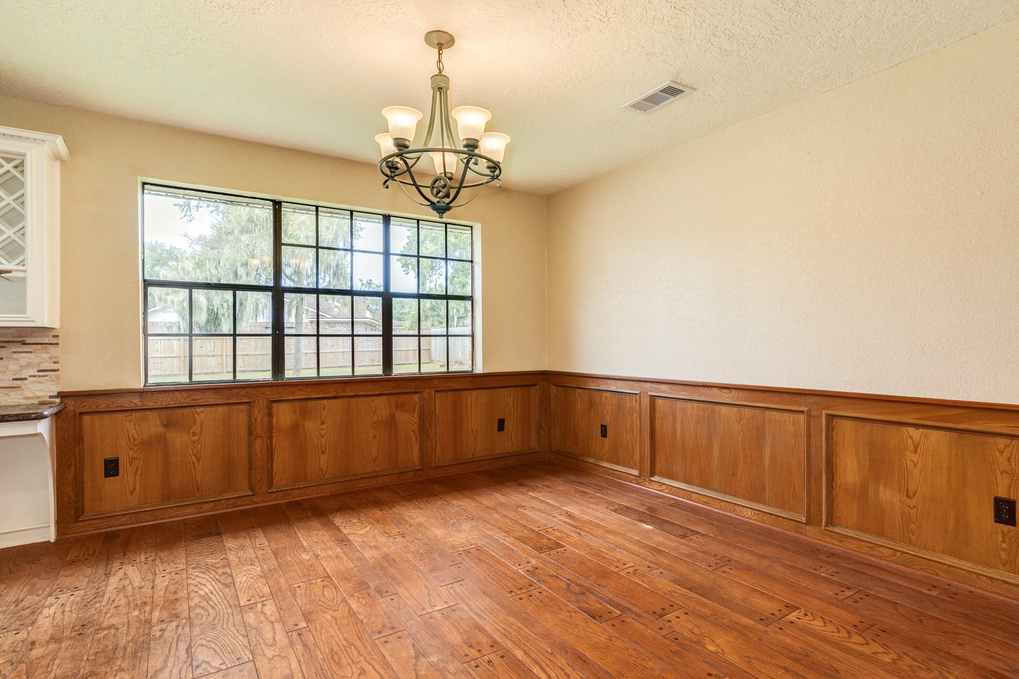 436 Huckleberry Drive Property Photo 3