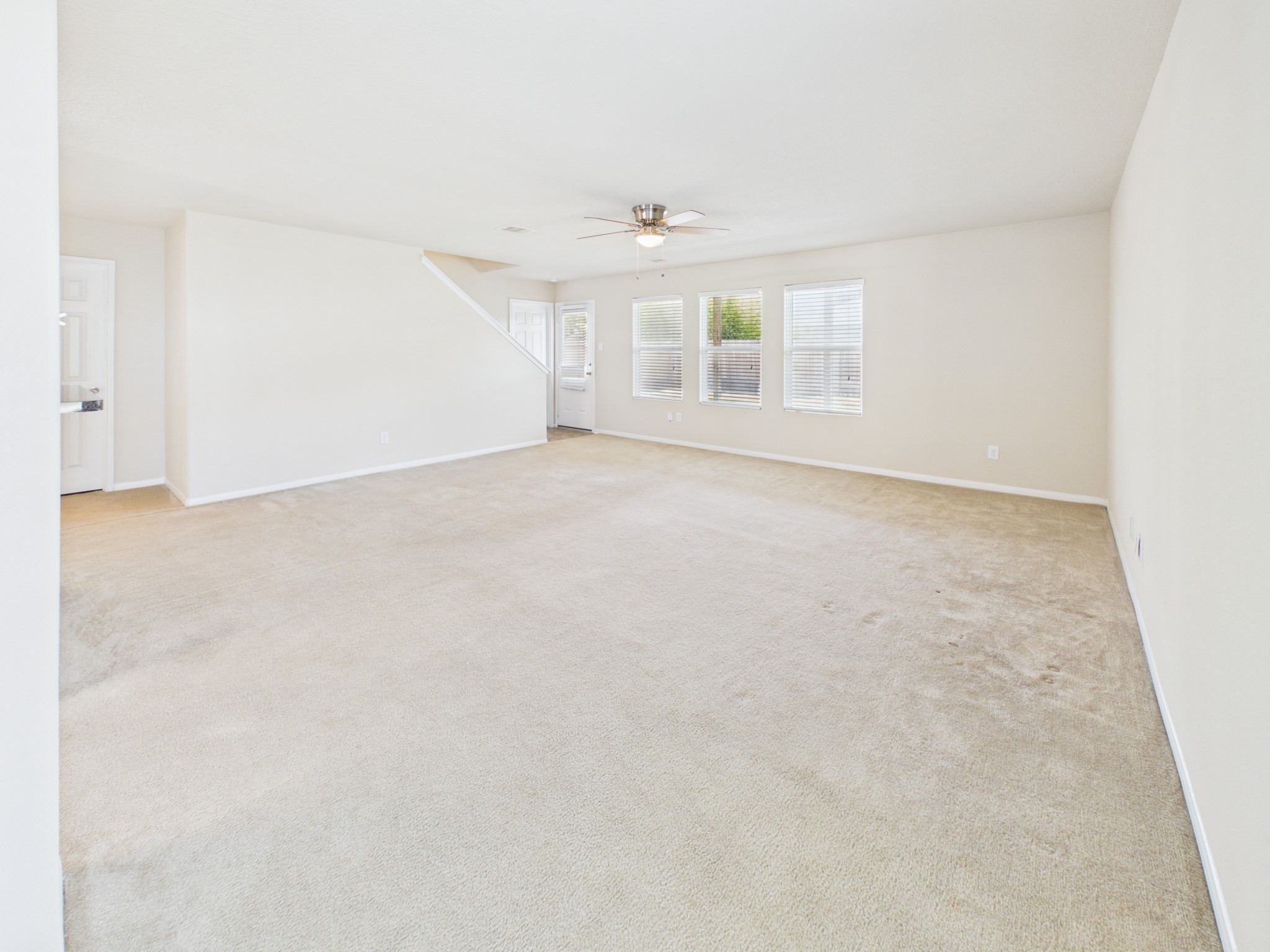 3319 Apple Dale Drive Property Photo 2